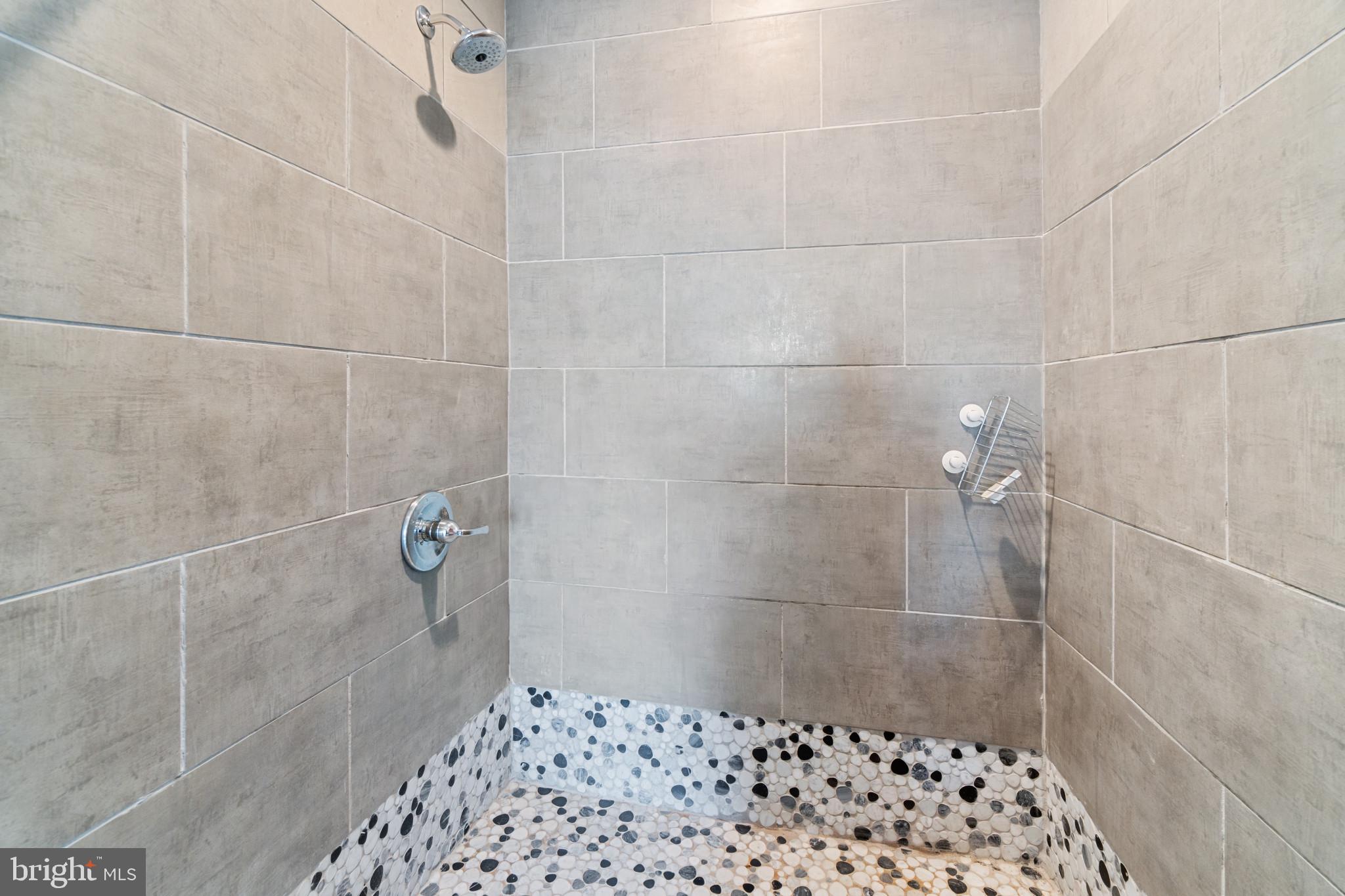 MILTON-MONTFORD - Residential