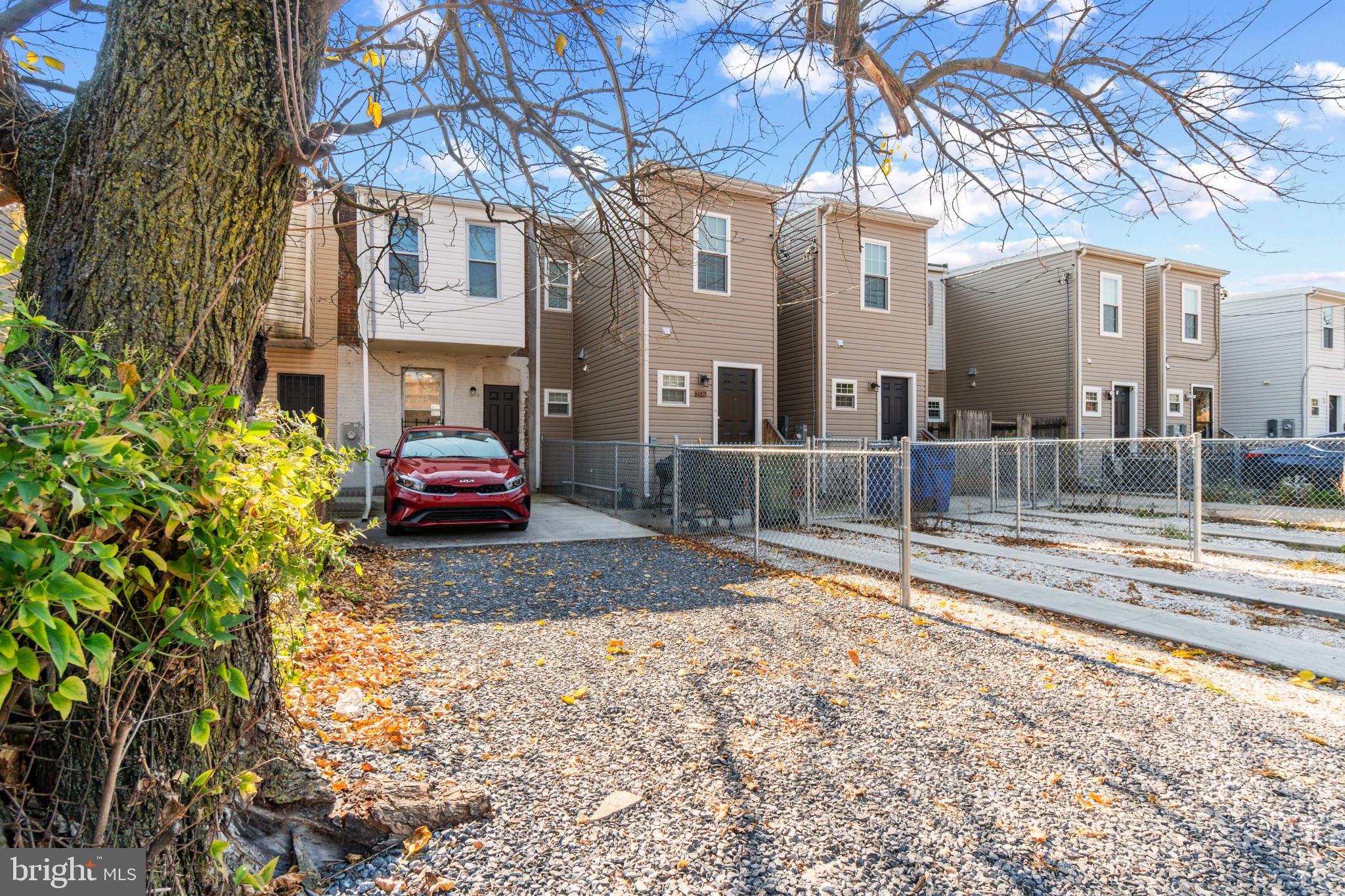 MILTON-MONTFORD - Residential