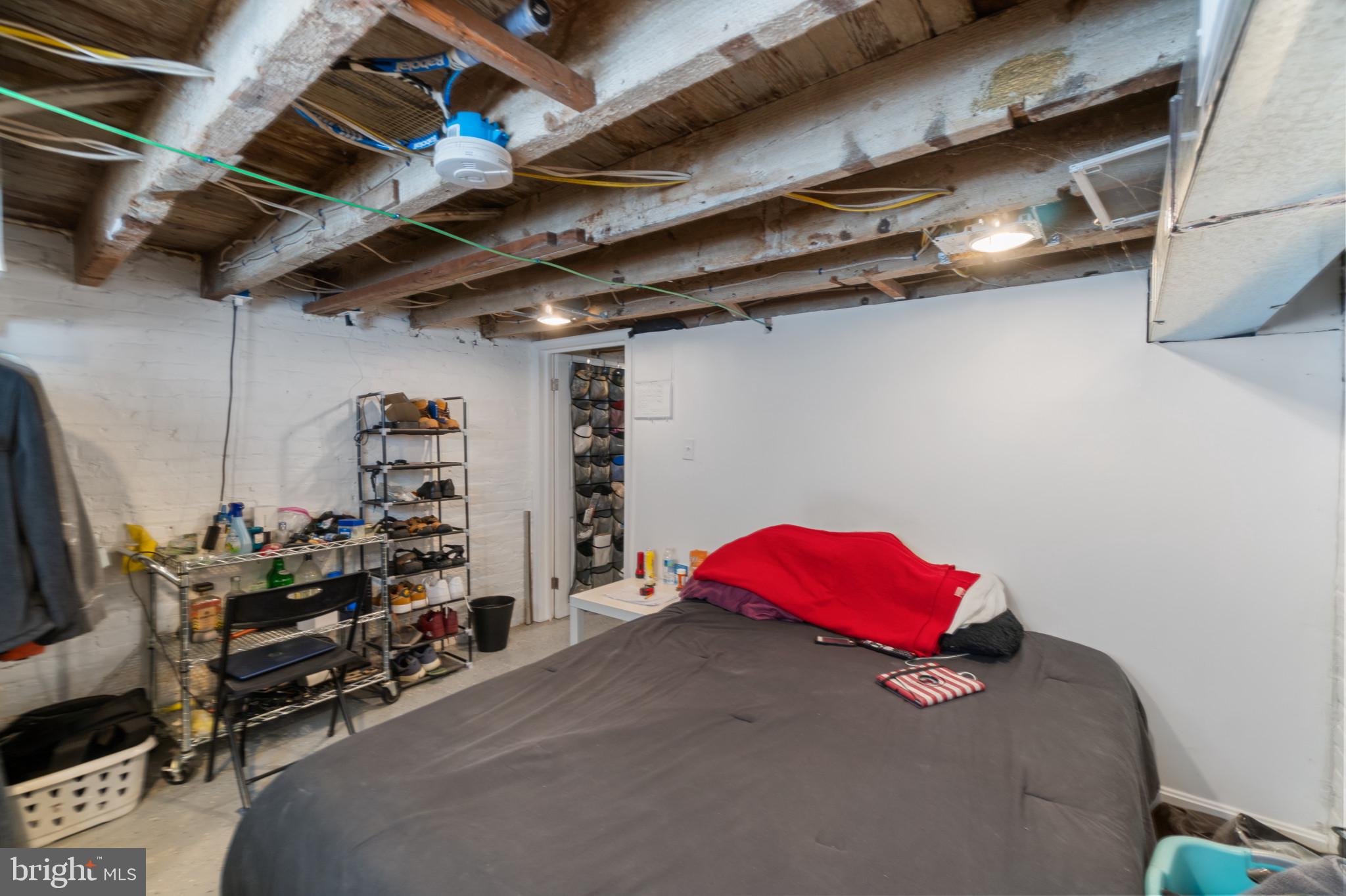 MILTON-MONTFORD - Residential