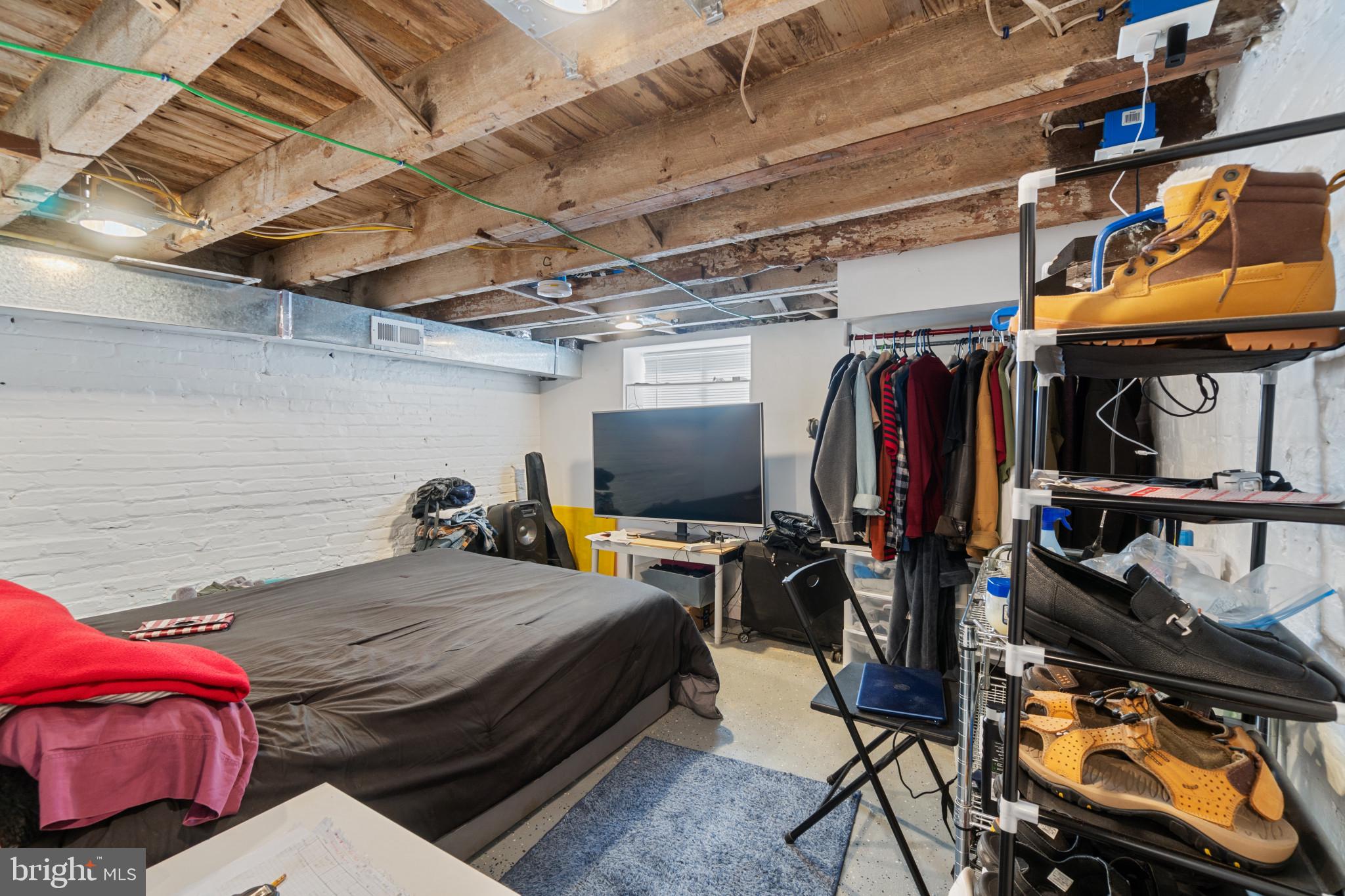 MILTON-MONTFORD - Residential