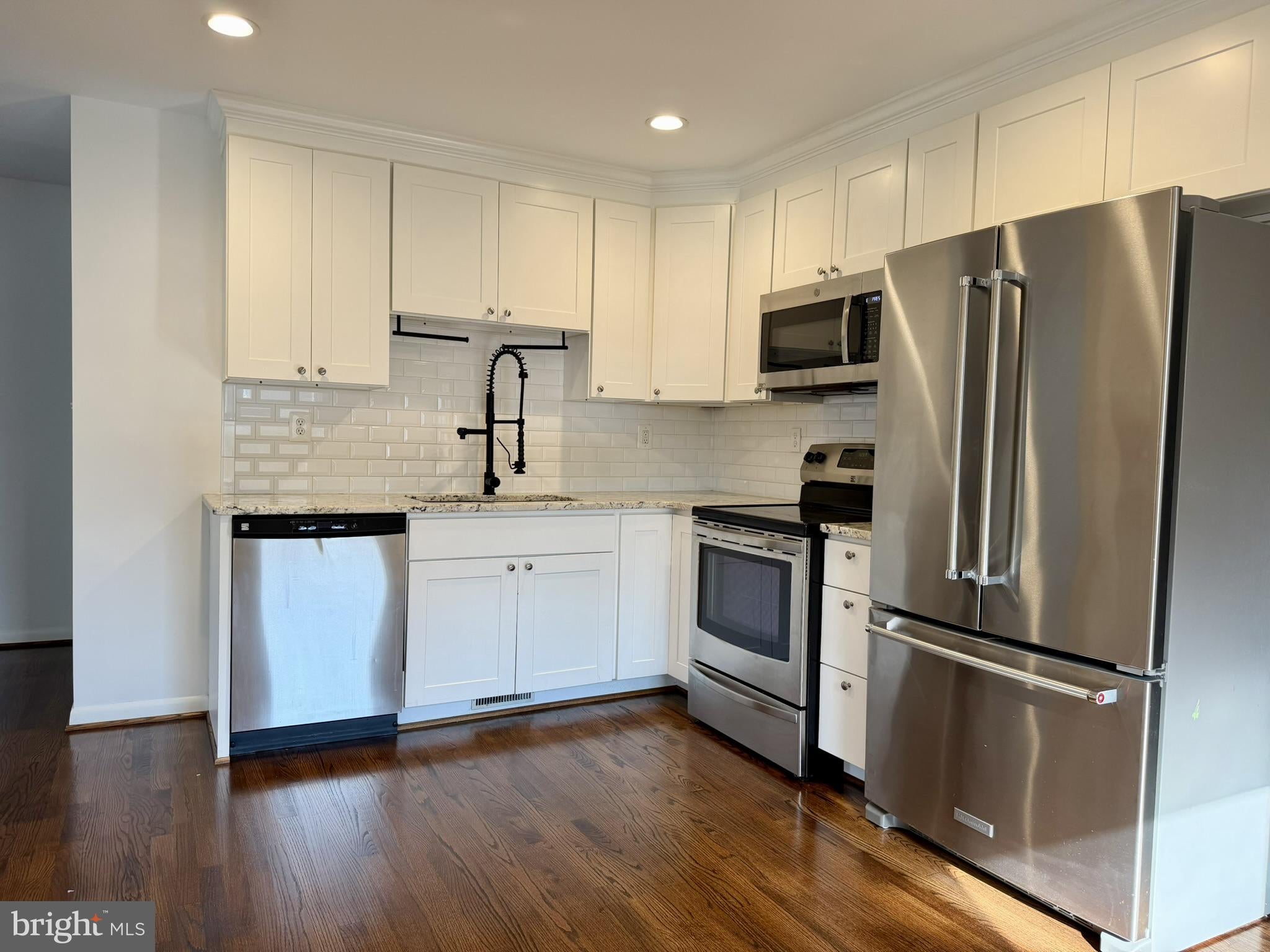 11 W 14TH STREET