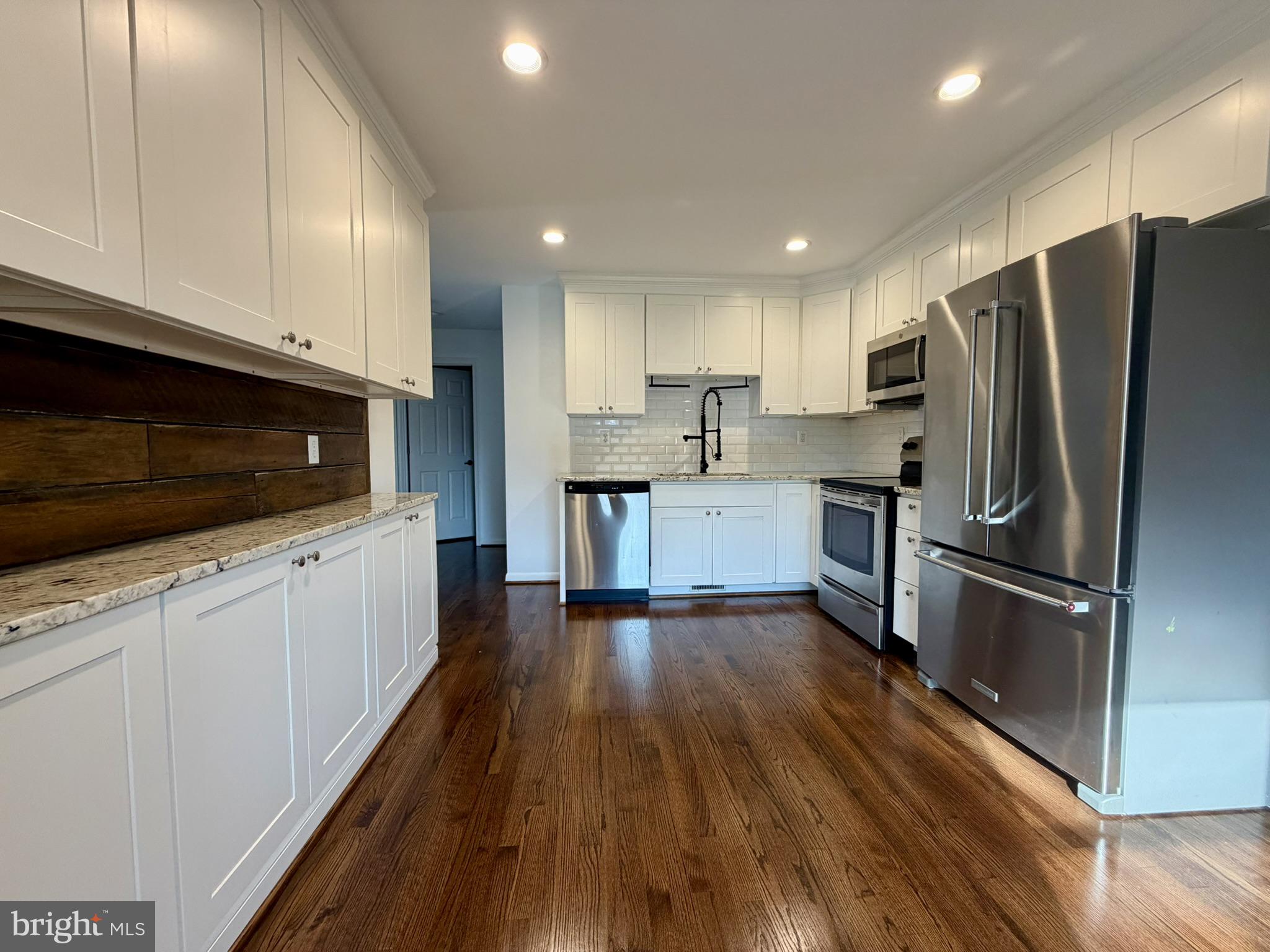 11 W 14TH STREET