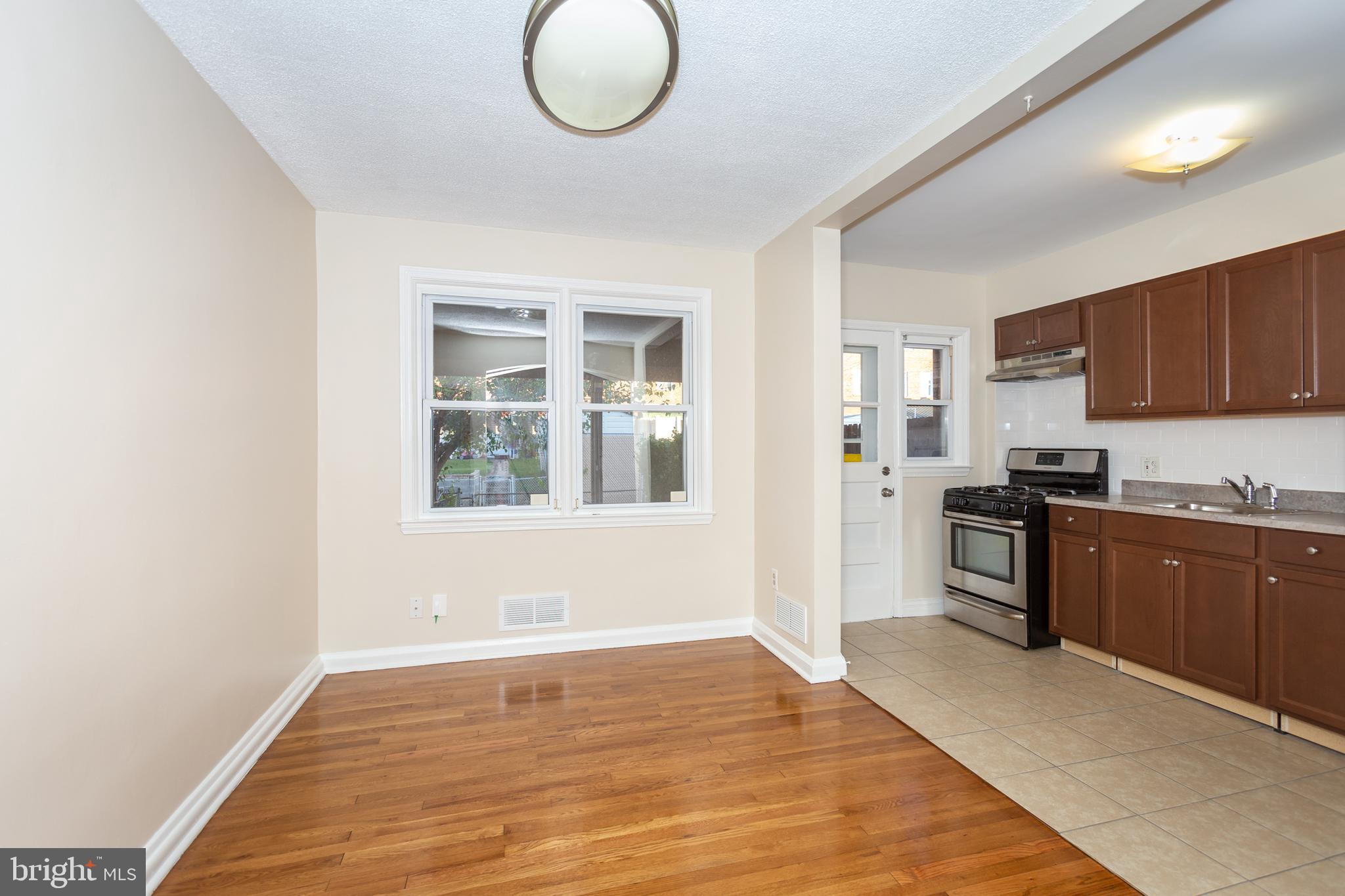 EASTWOOD - Residential