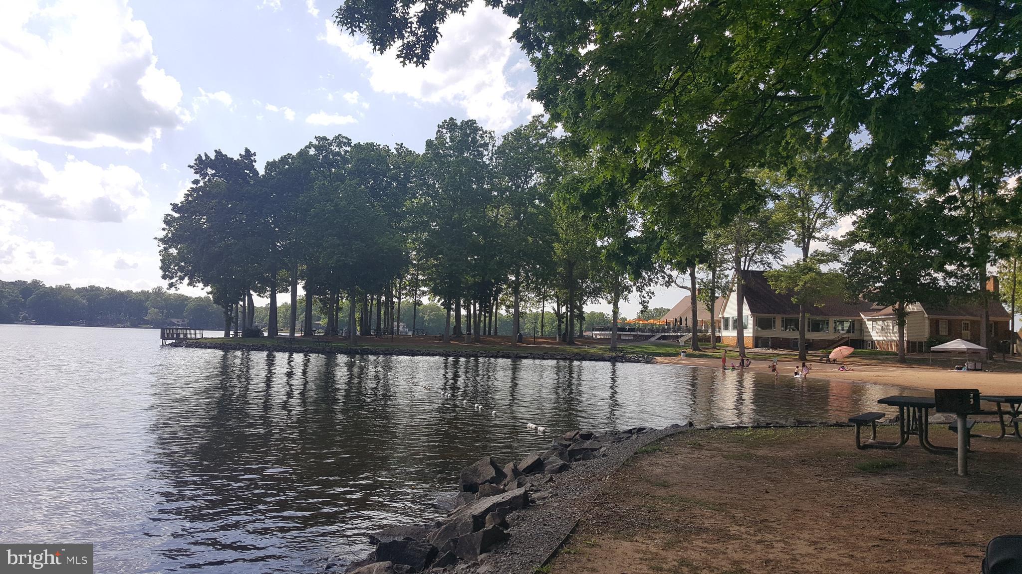 LAKE OF THE WOODS - Land