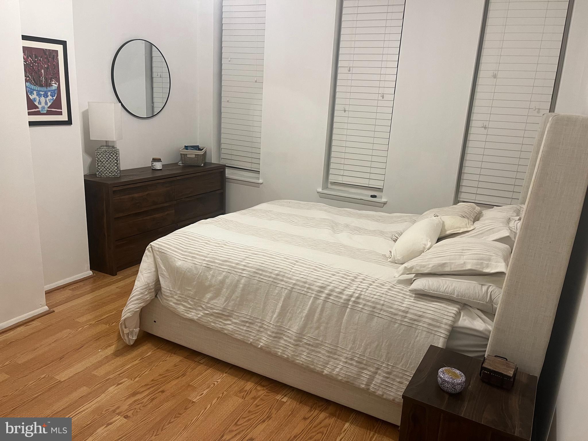 RIVERSIDE PARK - Residential Lease