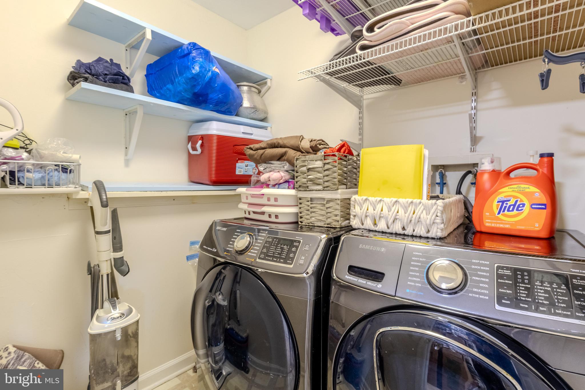 CLAYBROOKE - Residential