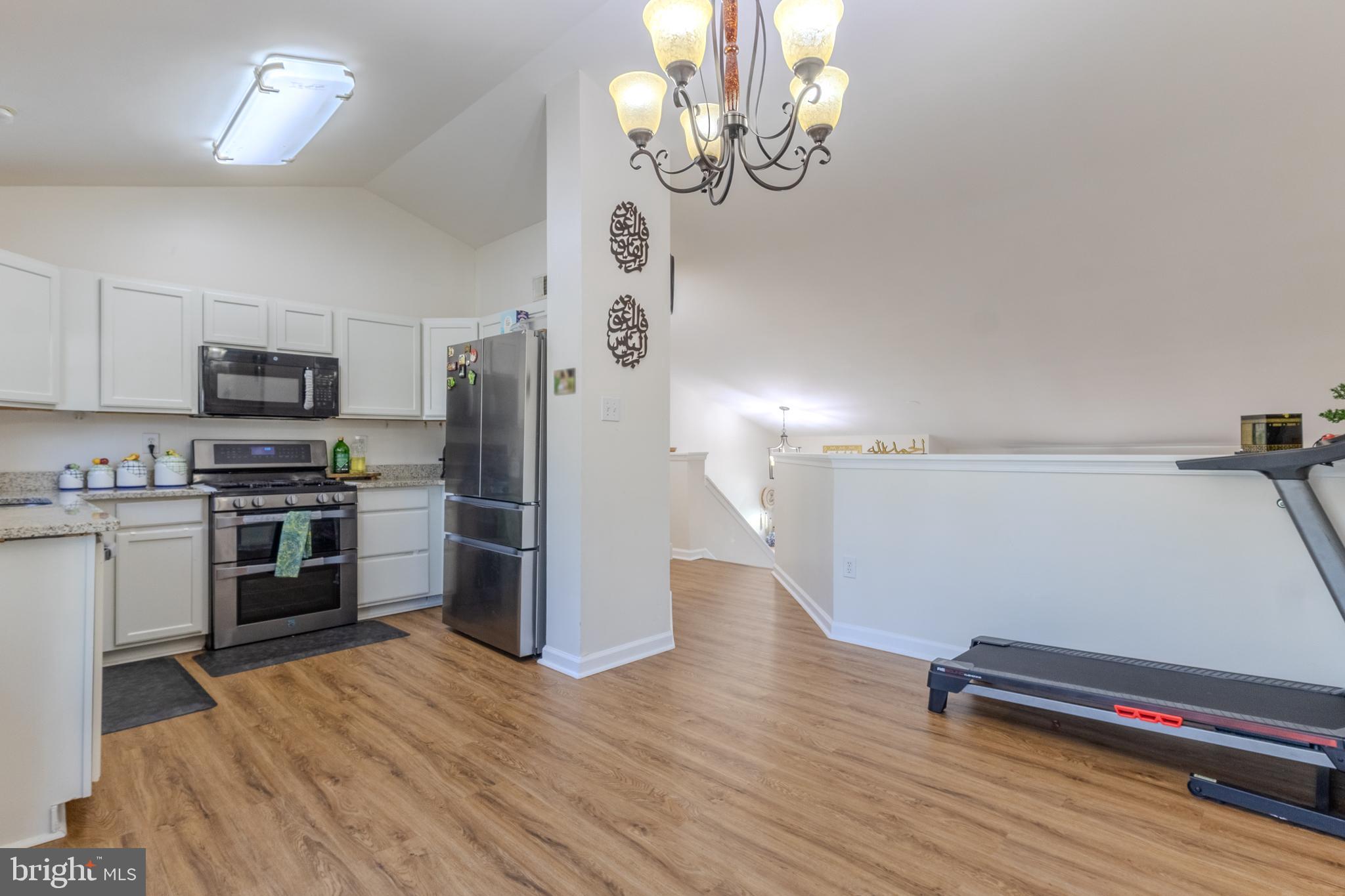 CLAYBROOKE - Residential