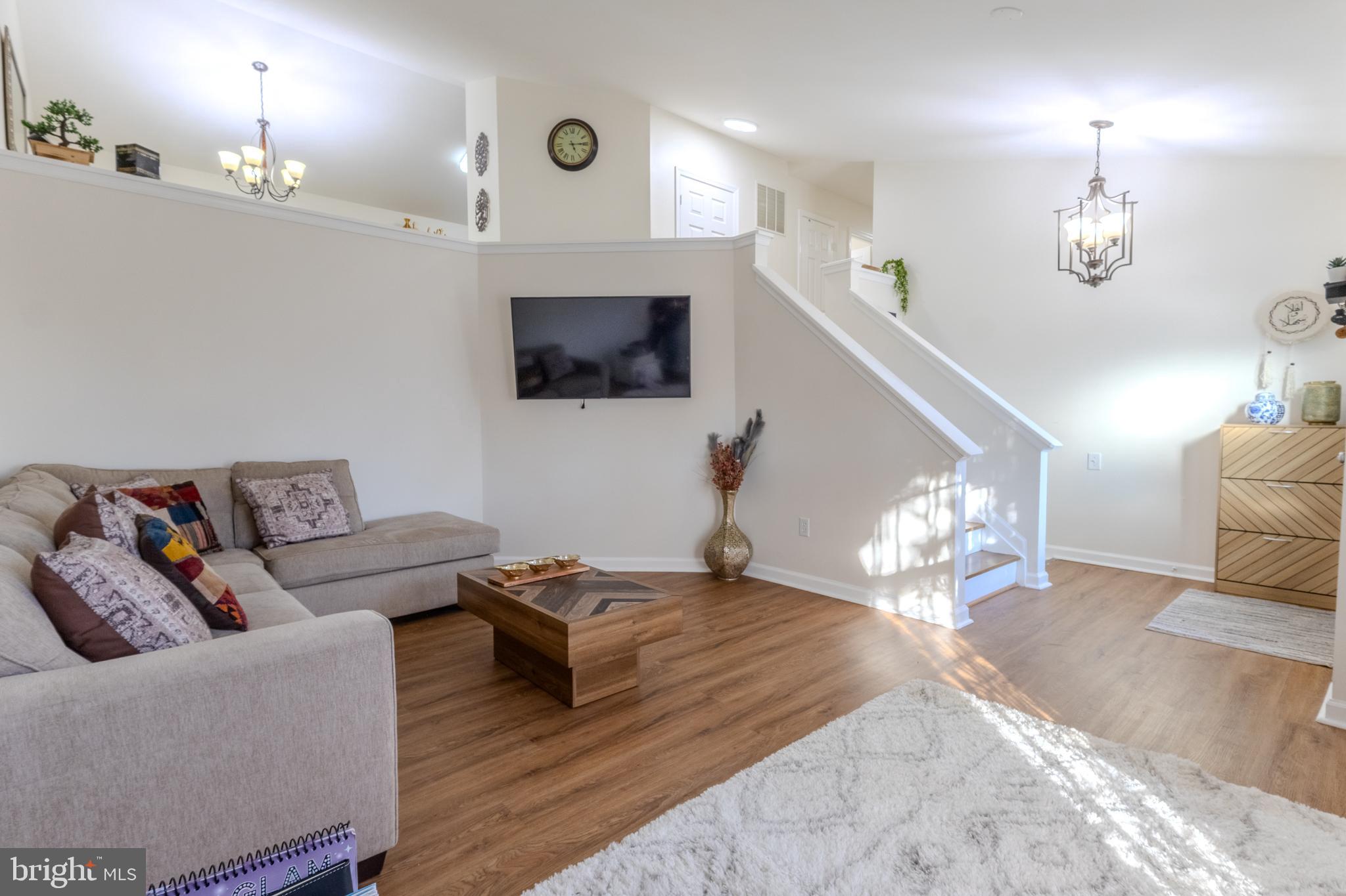 CLAYBROOKE - Residential