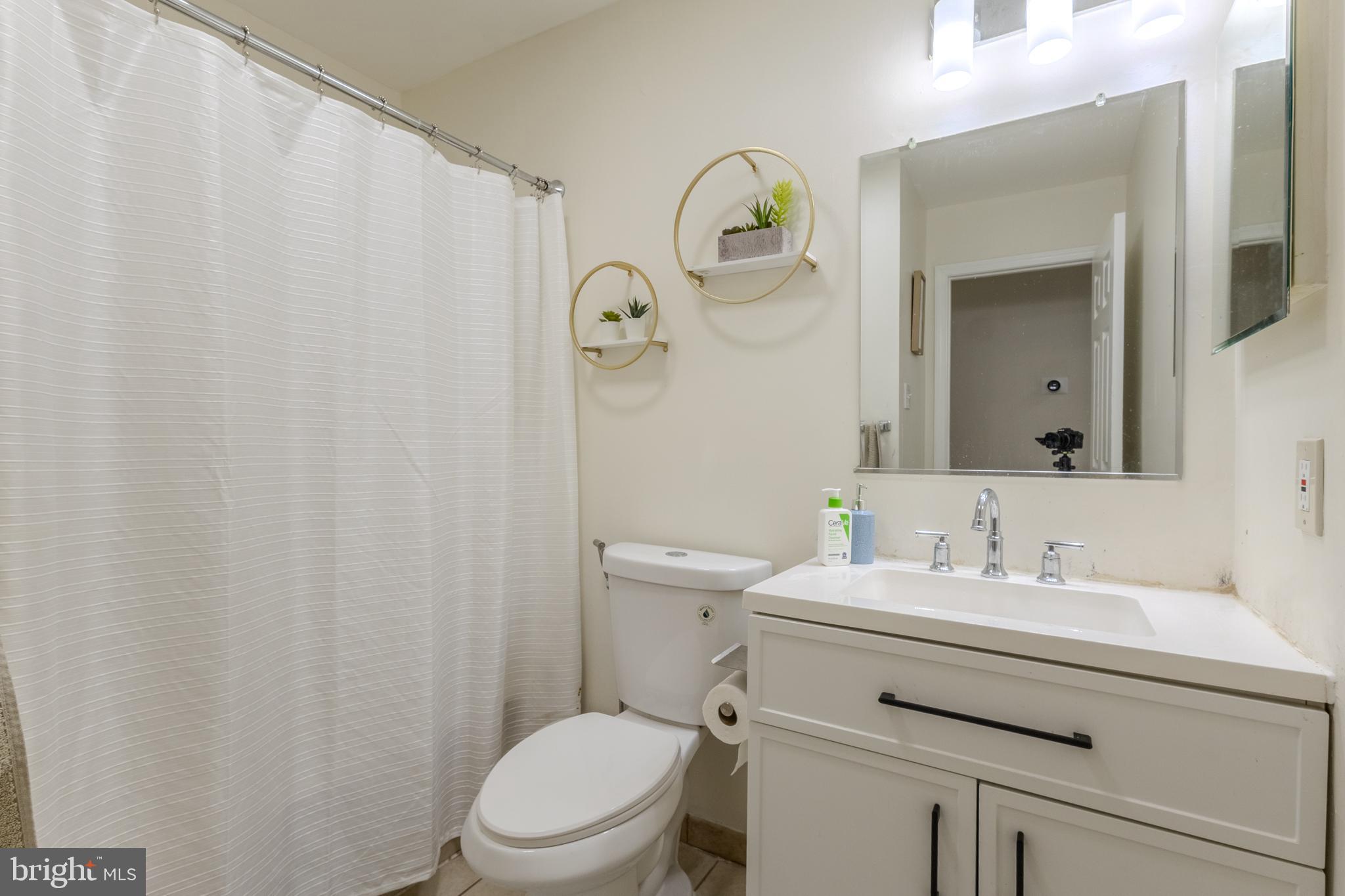 CLAYBROOKE - Residential