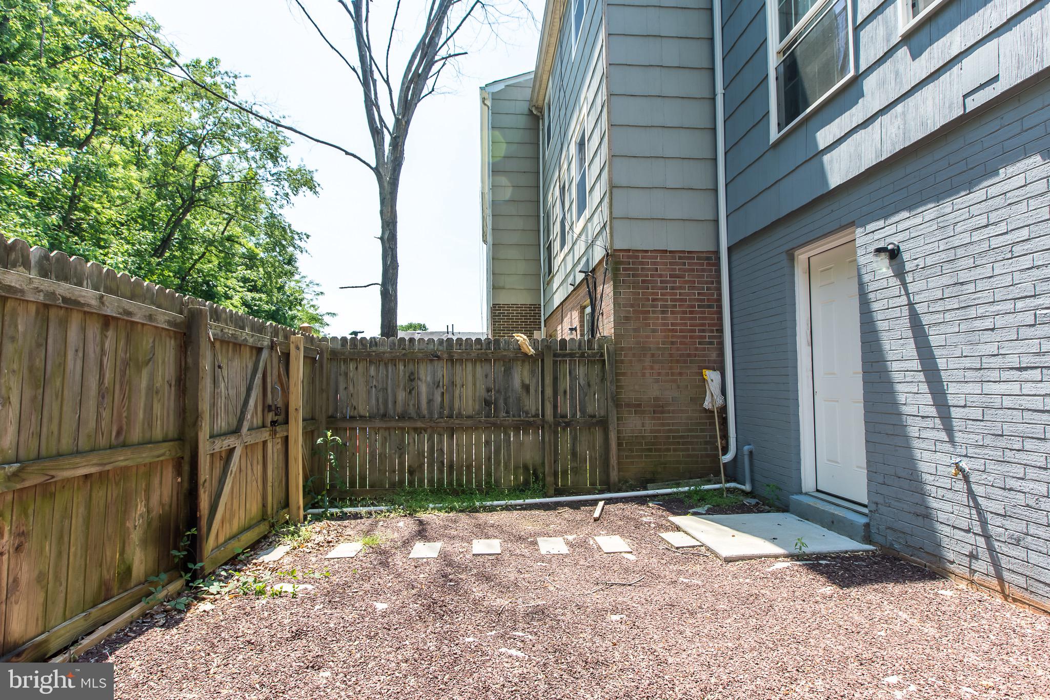 PINEWOOD HILL - Residential