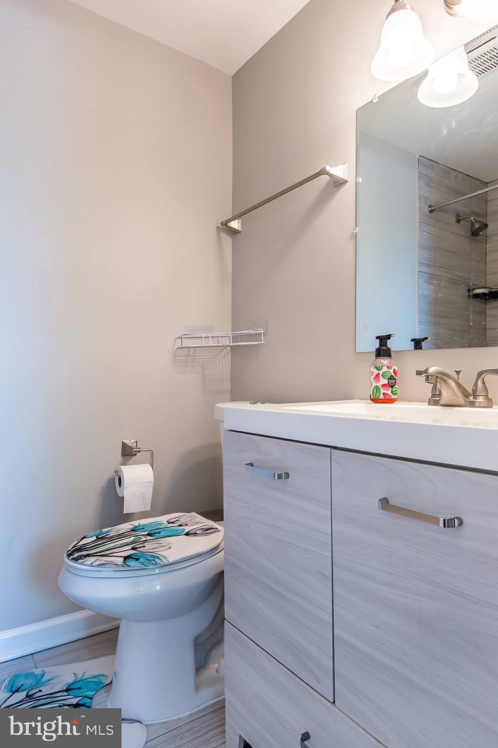 PINEWOOD HILL - Residential