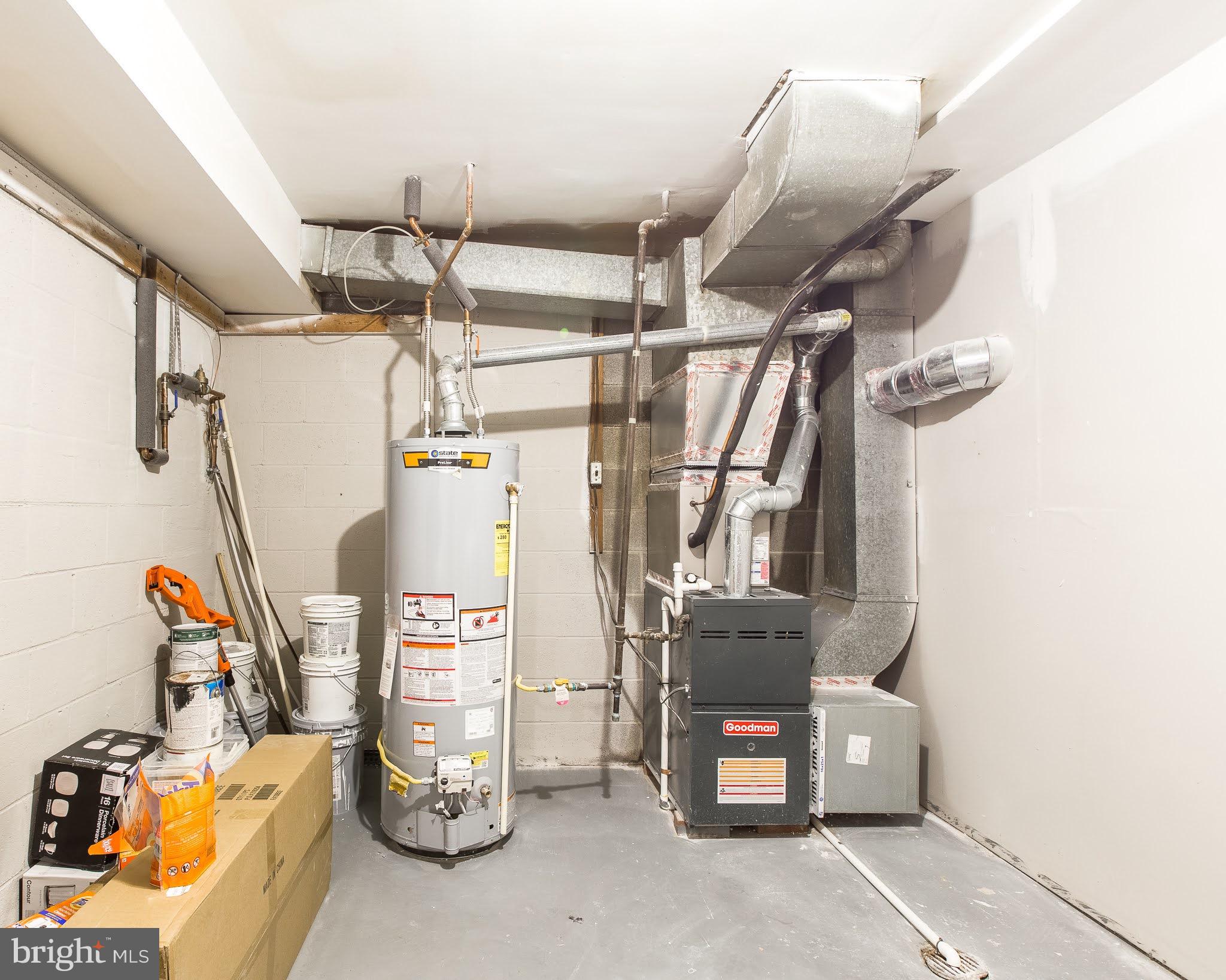 PINEWOOD HILL - Residential