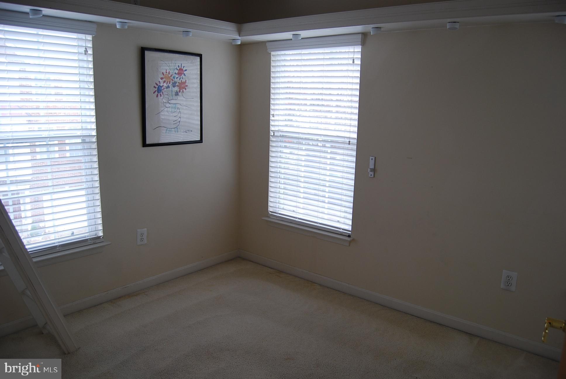 VAN DORN STATION - Residential