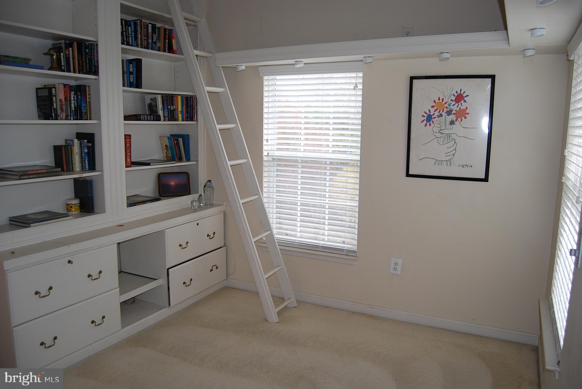 VAN DORN STATION - Residential