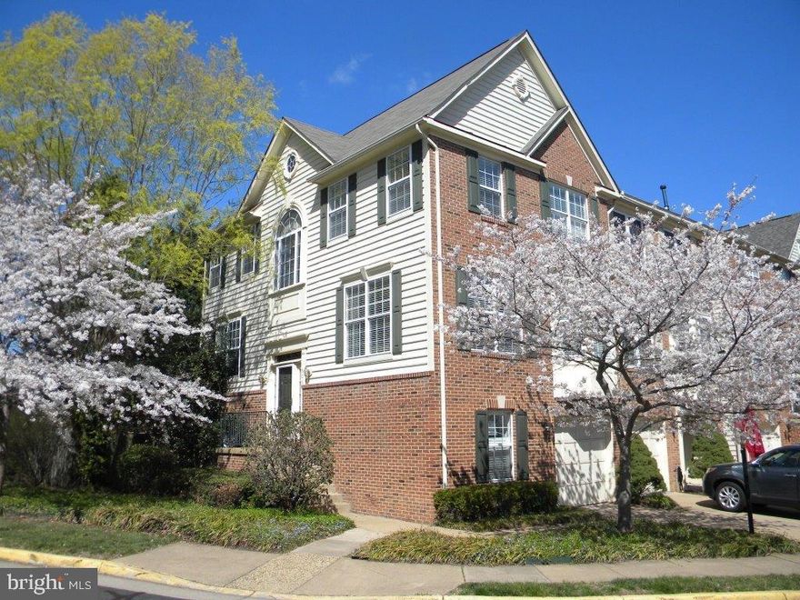 Spacious and stunning end unit townhome. Feels like a single family home! Tons of storage space and three finished levels.  The main level features beautiful hardwood floors, an enormous Living Room with additional sitting area and custom built in cabinetry and a half bath. The eat in kitchen is well planned with tons of storage and pantry use. A separate dining room will also lead you to the rear deck for outdoor adventures. On the upper level you will find the Master Bedroom suite with a walk in closet, full bath featuring a soaking tub and separate shower. Two additional bedrooms and a full bath are located on the level also.  On the lower ground level, there is an additional bedroom, half bath and large family room with a newer gas fireplace. The family room walk to the outdoor space which is fenced in and ready for entertainment.  Small, well planned neighborhood of only 20 homes on a private street. Bright, light and tons of windows in this home. Open Sunday, 1pm-4pm.