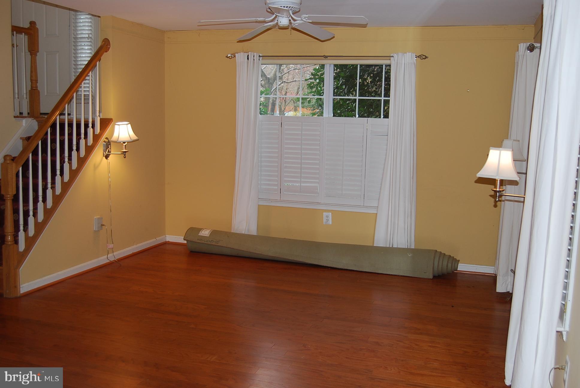 VAN DORN STATION - Residential