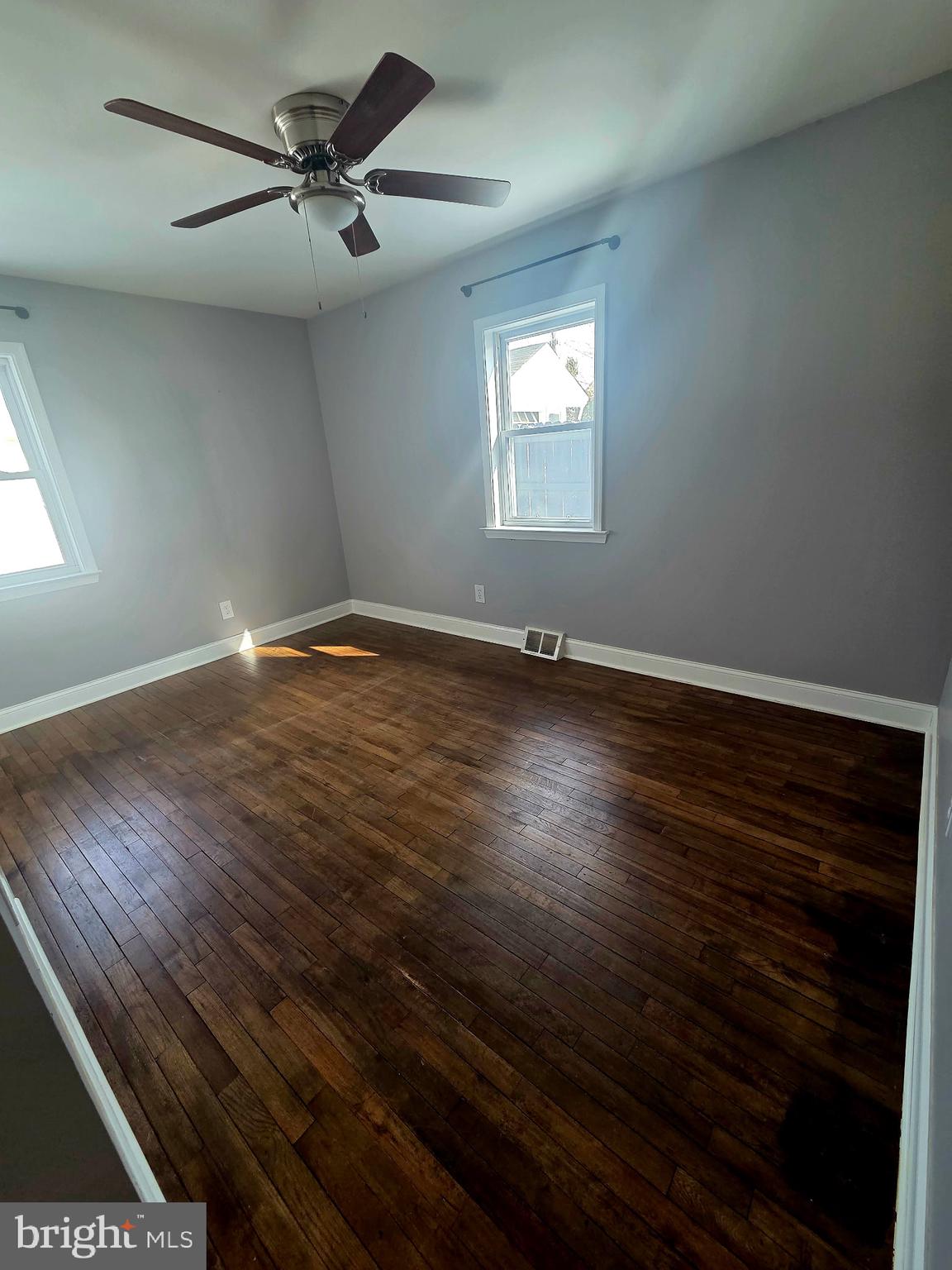 MANOR PARK - Residential