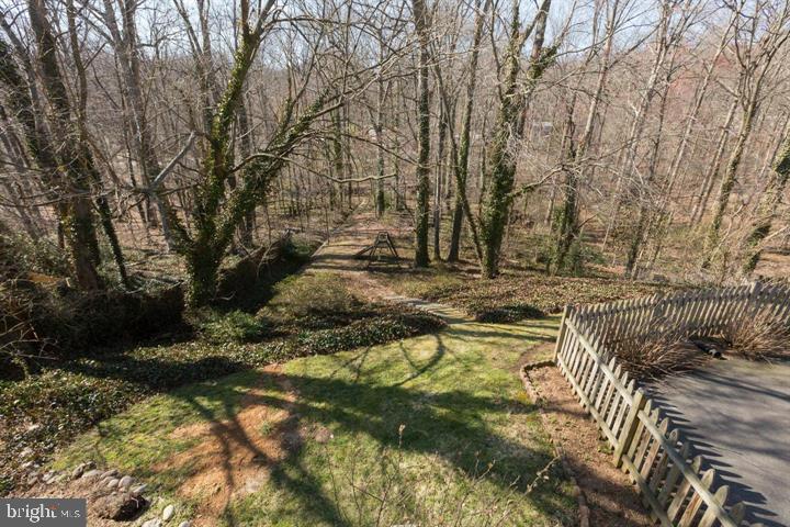 HOLLIN GLEN - Residential Lease