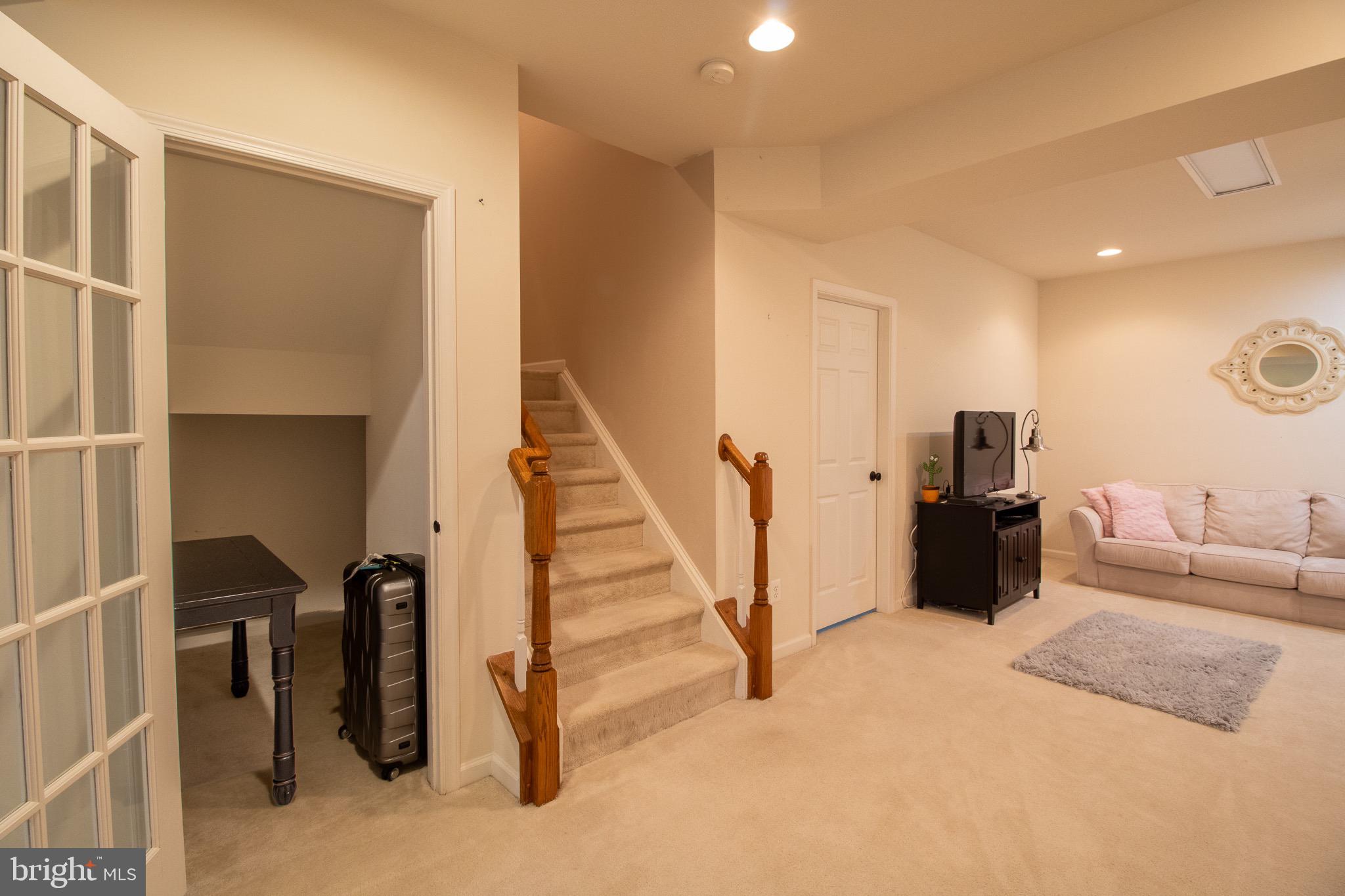 MARTINSBURG STATION - Residential