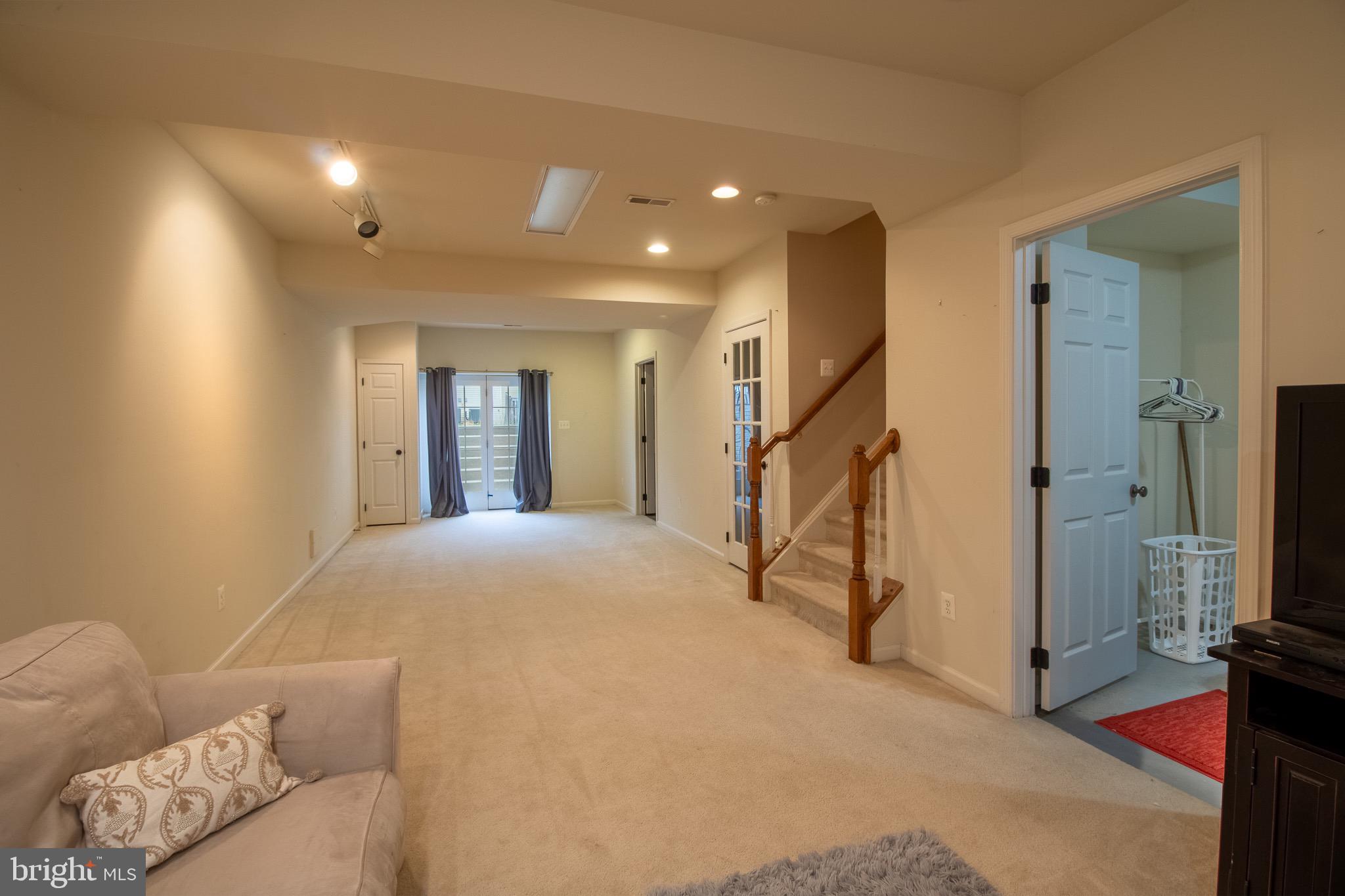 MARTINSBURG STATION - Residential