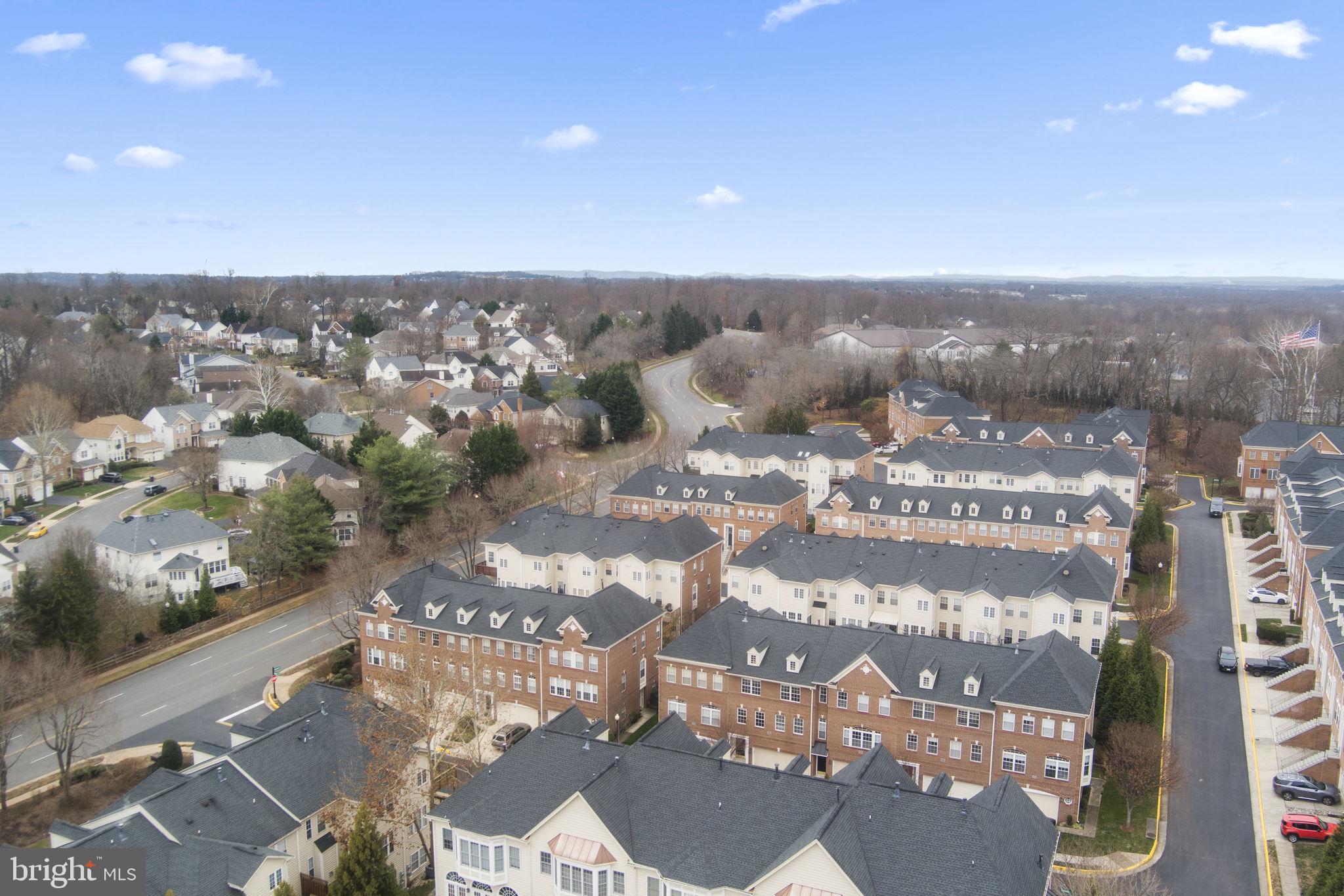 MEDINAH HOMES - Residential