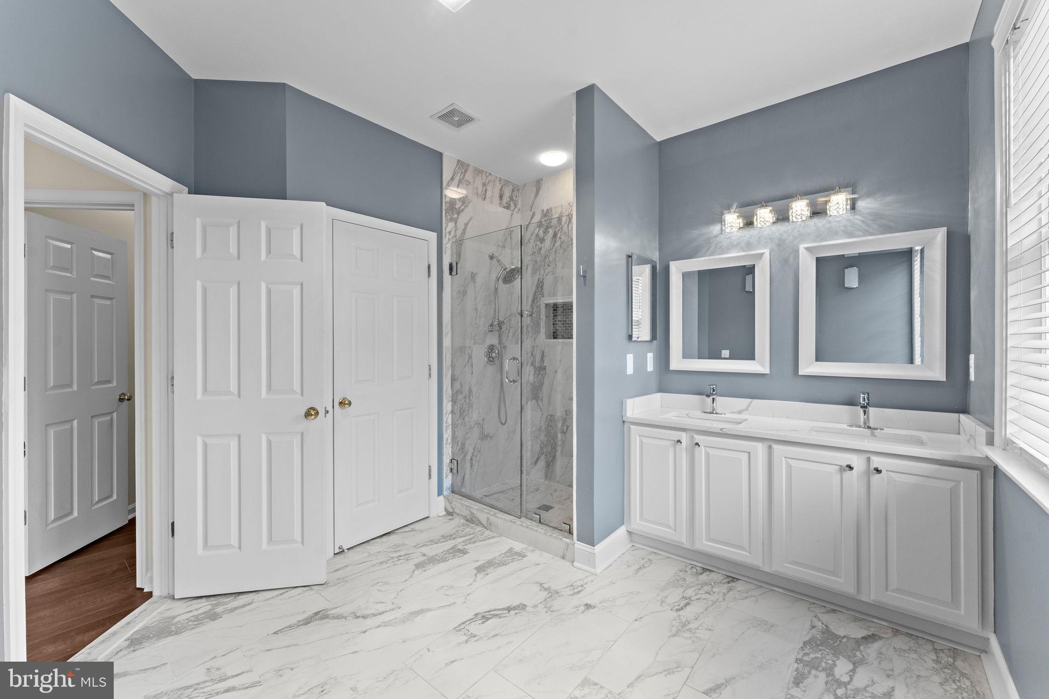 MEDINAH HOMES - Residential