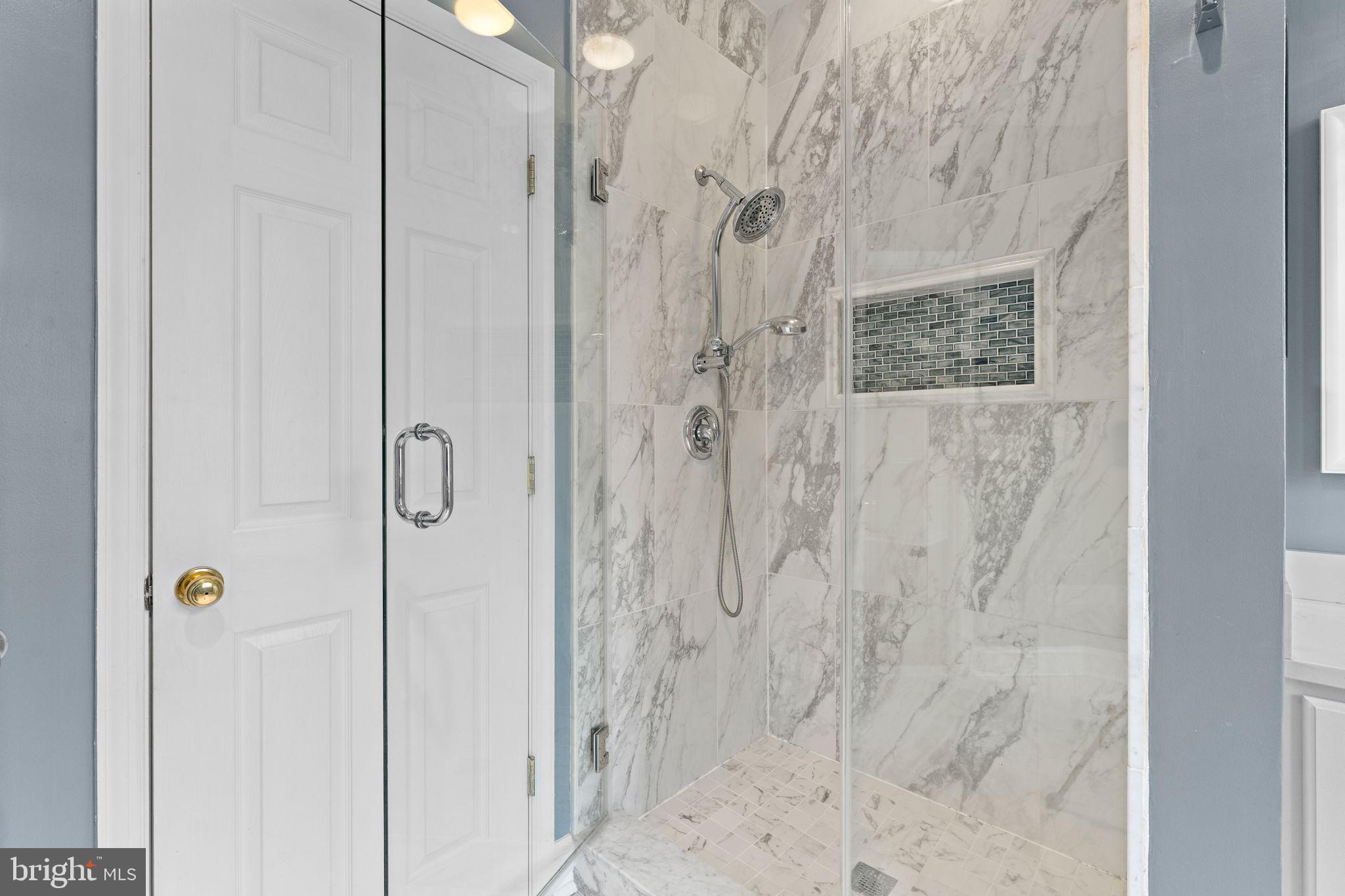 MEDINAH HOMES - Residential