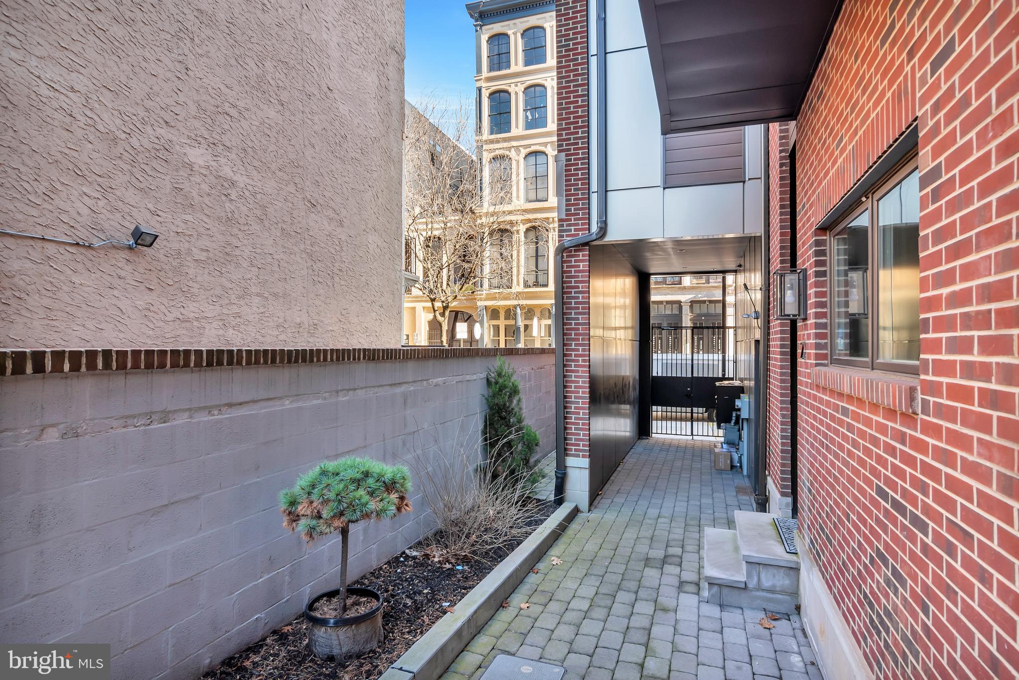 OLD CITY - Residential