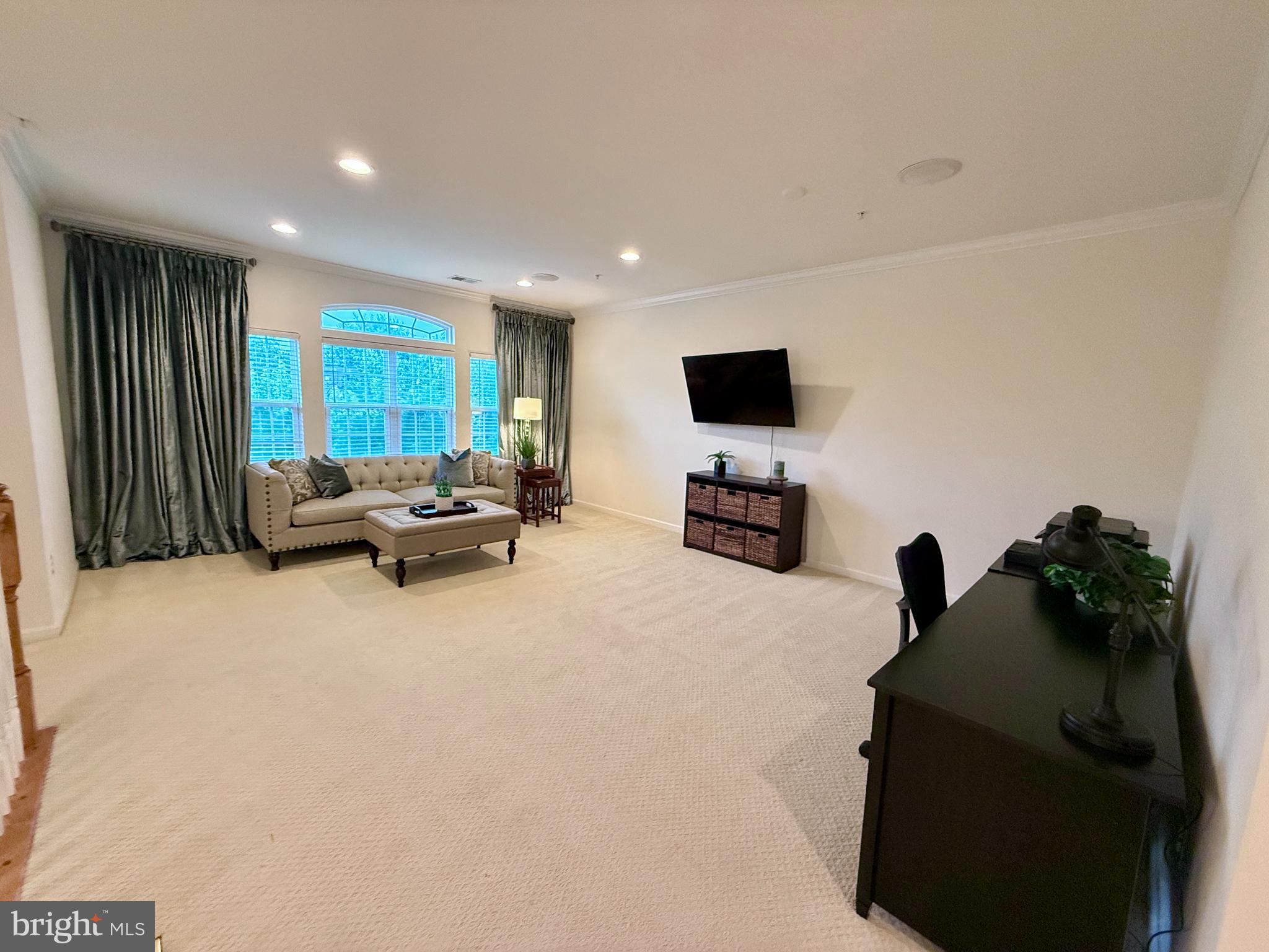 SOMERSET CONDO - Residential