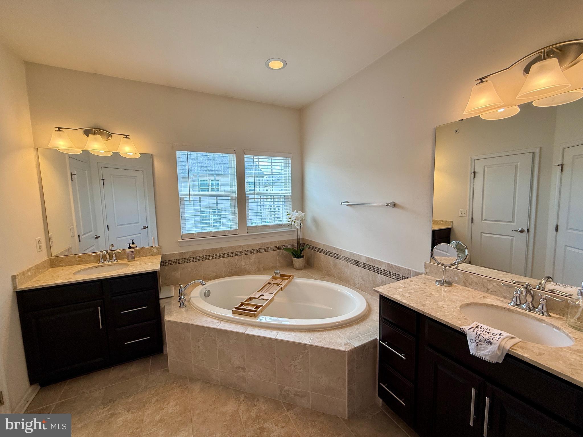 SOMERSET CONDO - Residential