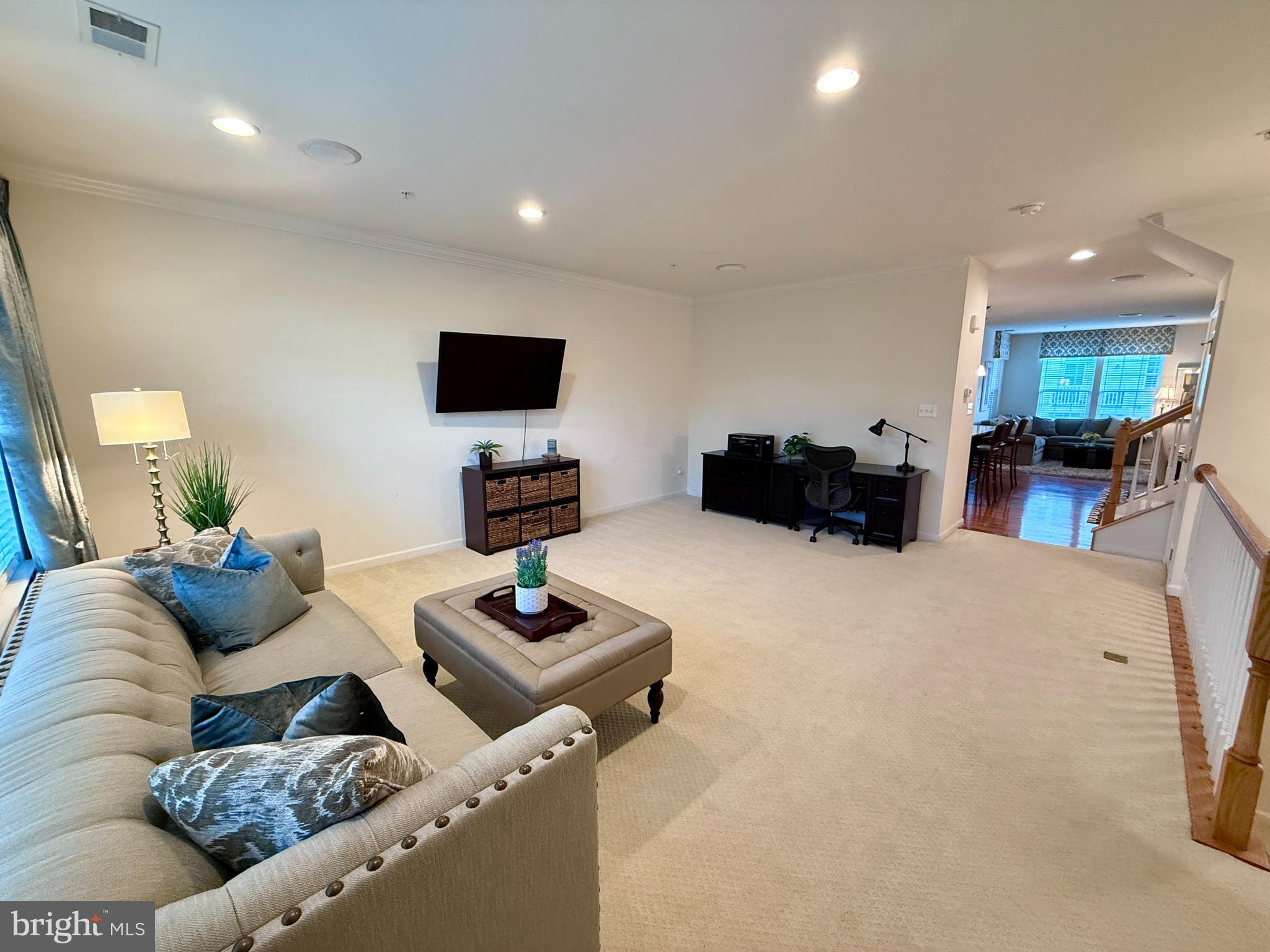 SOMERSET CONDO - Residential