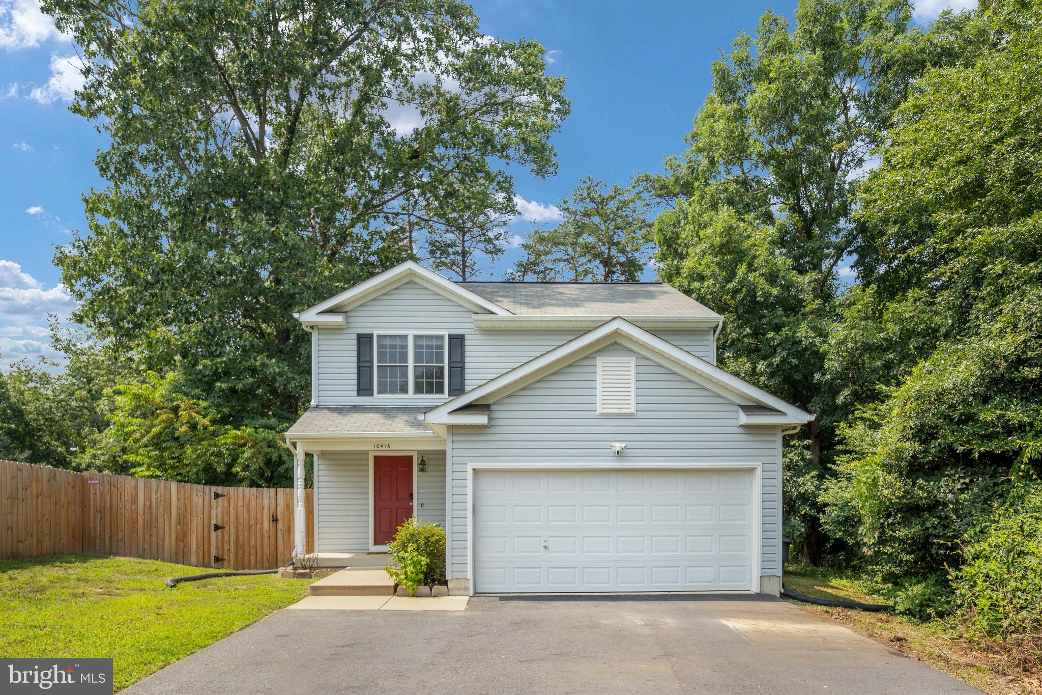10416 HILLSIDE LANE