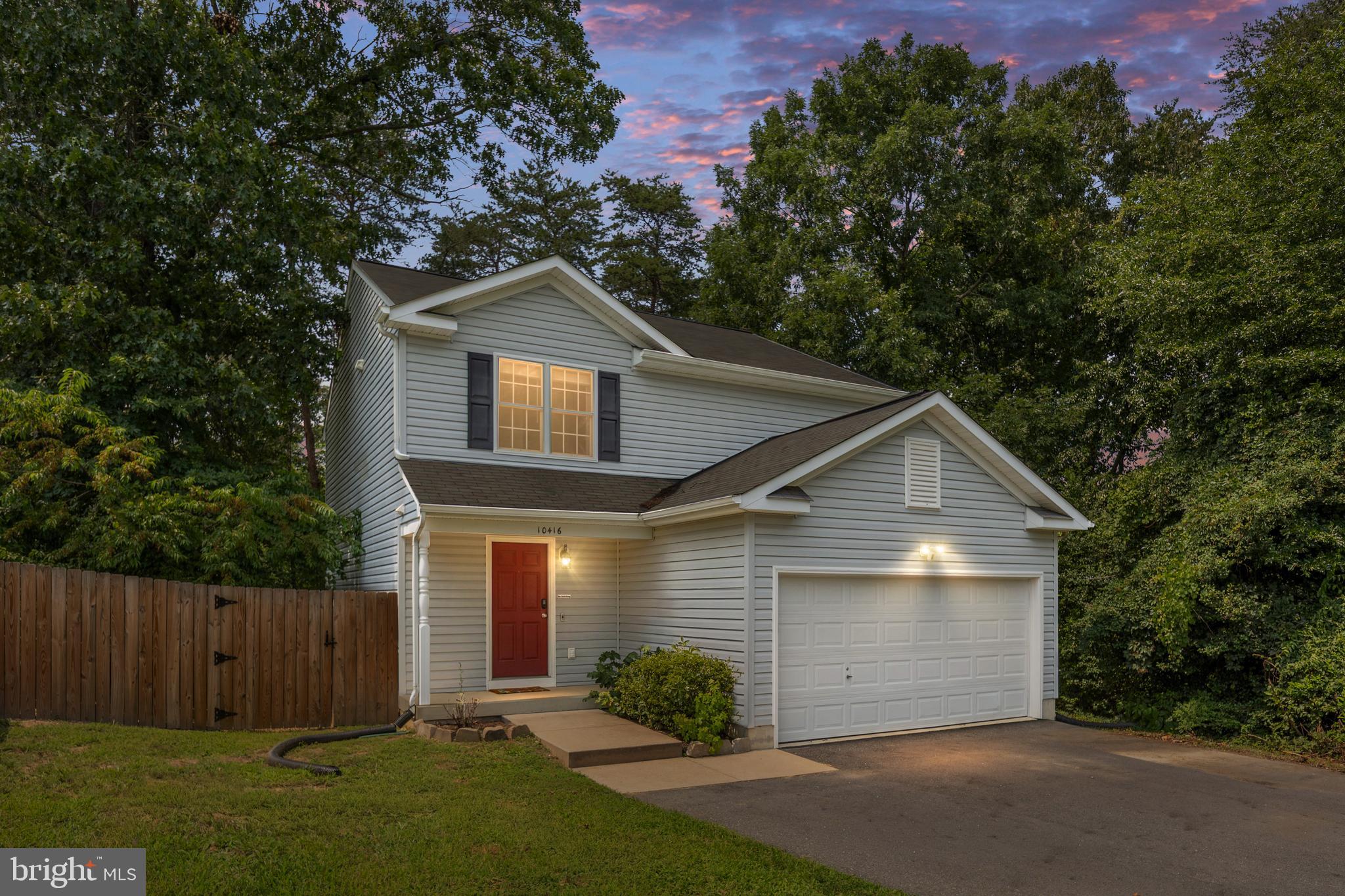 10416 HILLSIDE LANE