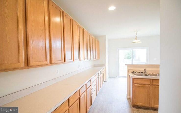 WESTBURY PUB - Residential Lease