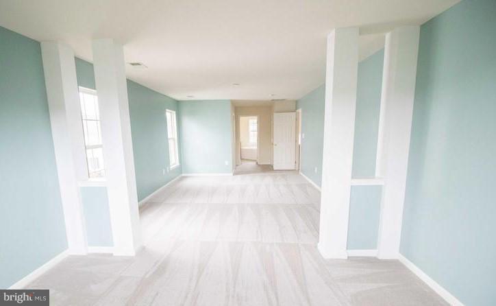 WESTBURY PUB - Residential Lease