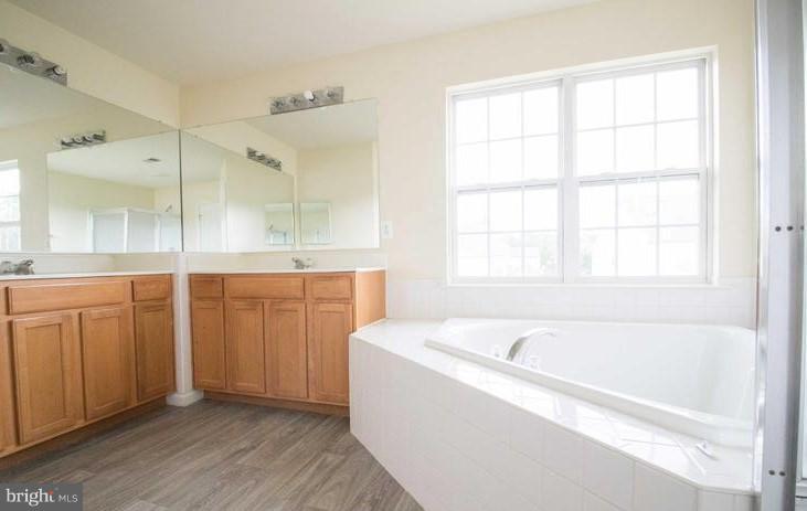 WESTBURY PUB - Residential Lease