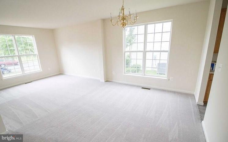 WESTBURY PUB - Residential Lease