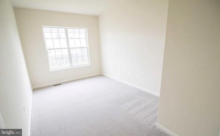 WESTBURY PUB - Residential Lease