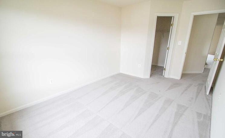 WESTBURY PUB - Residential Lease