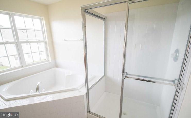 WESTBURY PUB - Residential Lease