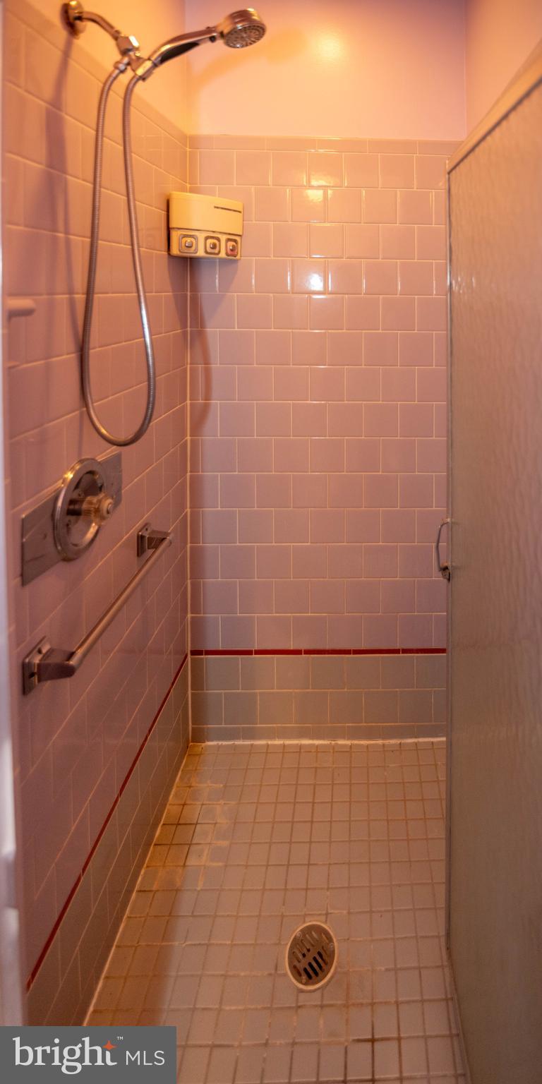 CAVES PARK - Residential