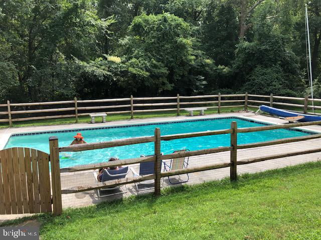 CAVES PARK - Residential