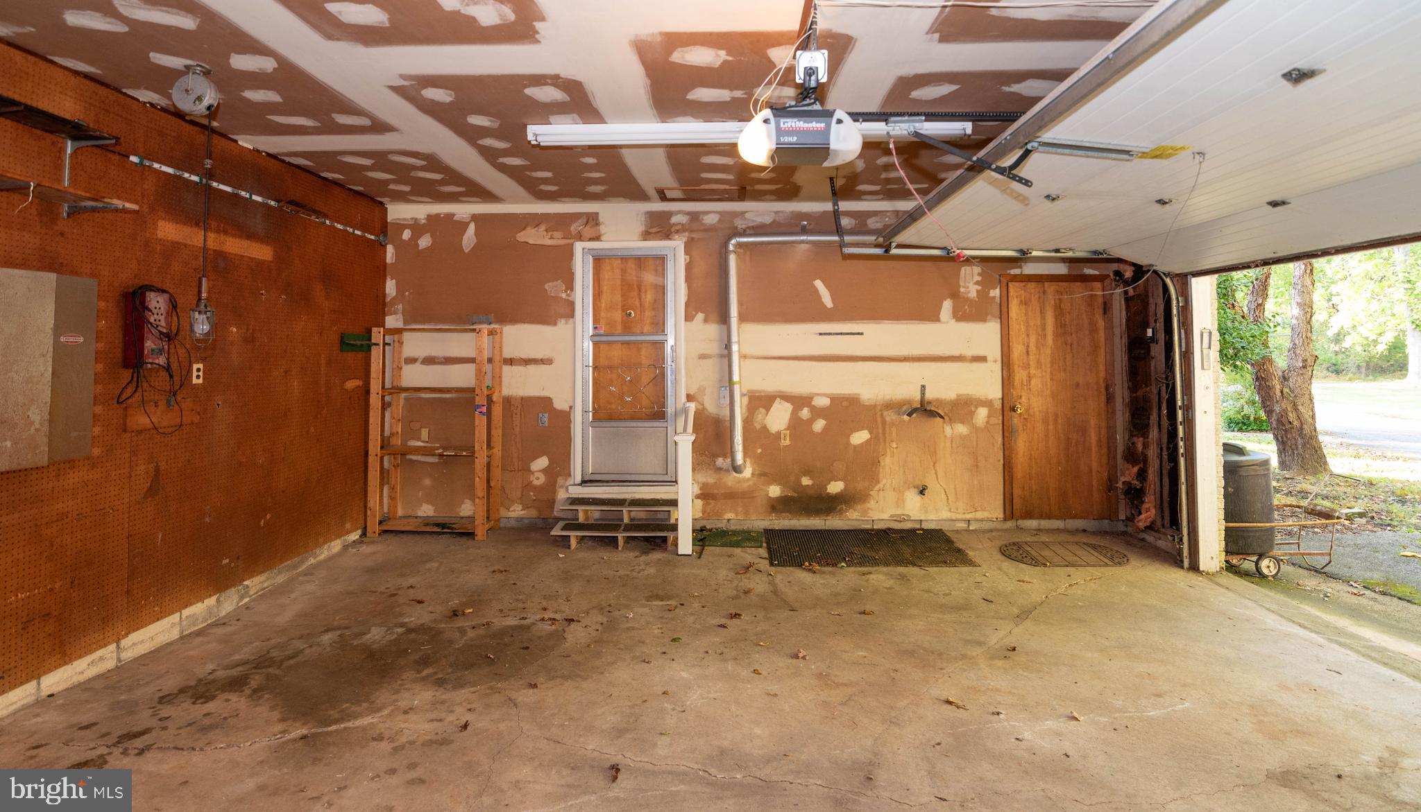 CAVES PARK - Residential