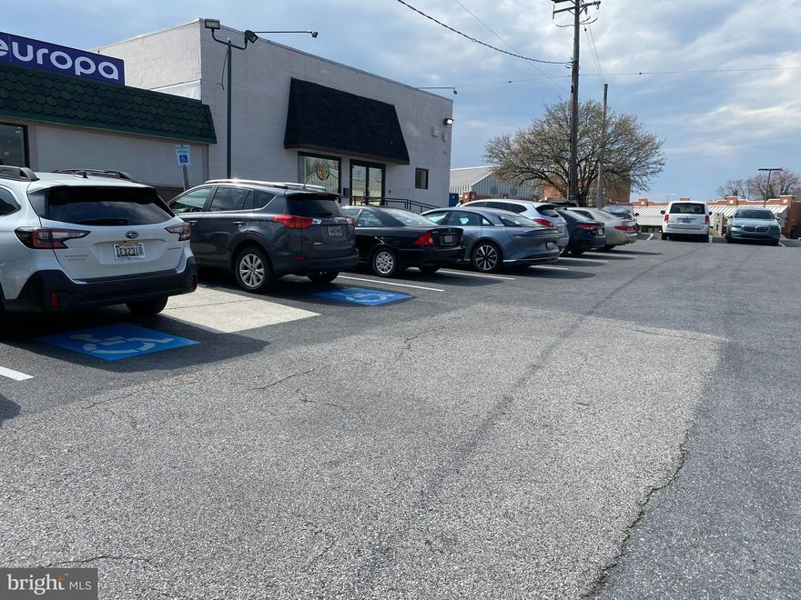 Sublease for great office space (medical, mortgage, insurance, law office...) in model condition, right of busy Reisterstown Road, in Pikesville.
Handicap accessible. Plenty of parking. Close to all amenities and Beltway. Available immediately...
Rent is $4,186 a month,  including NNN.