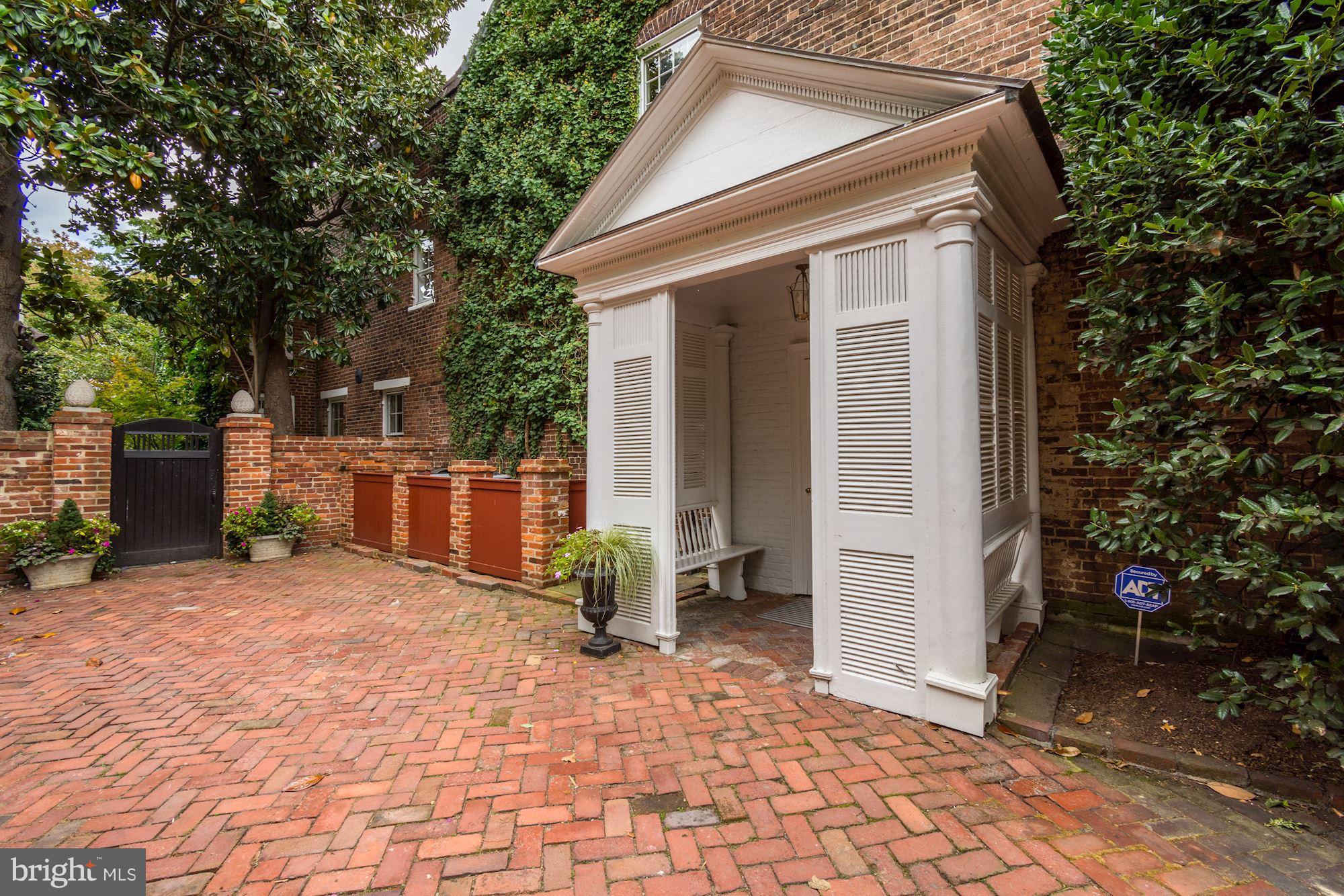 OLD TOWN - Residential