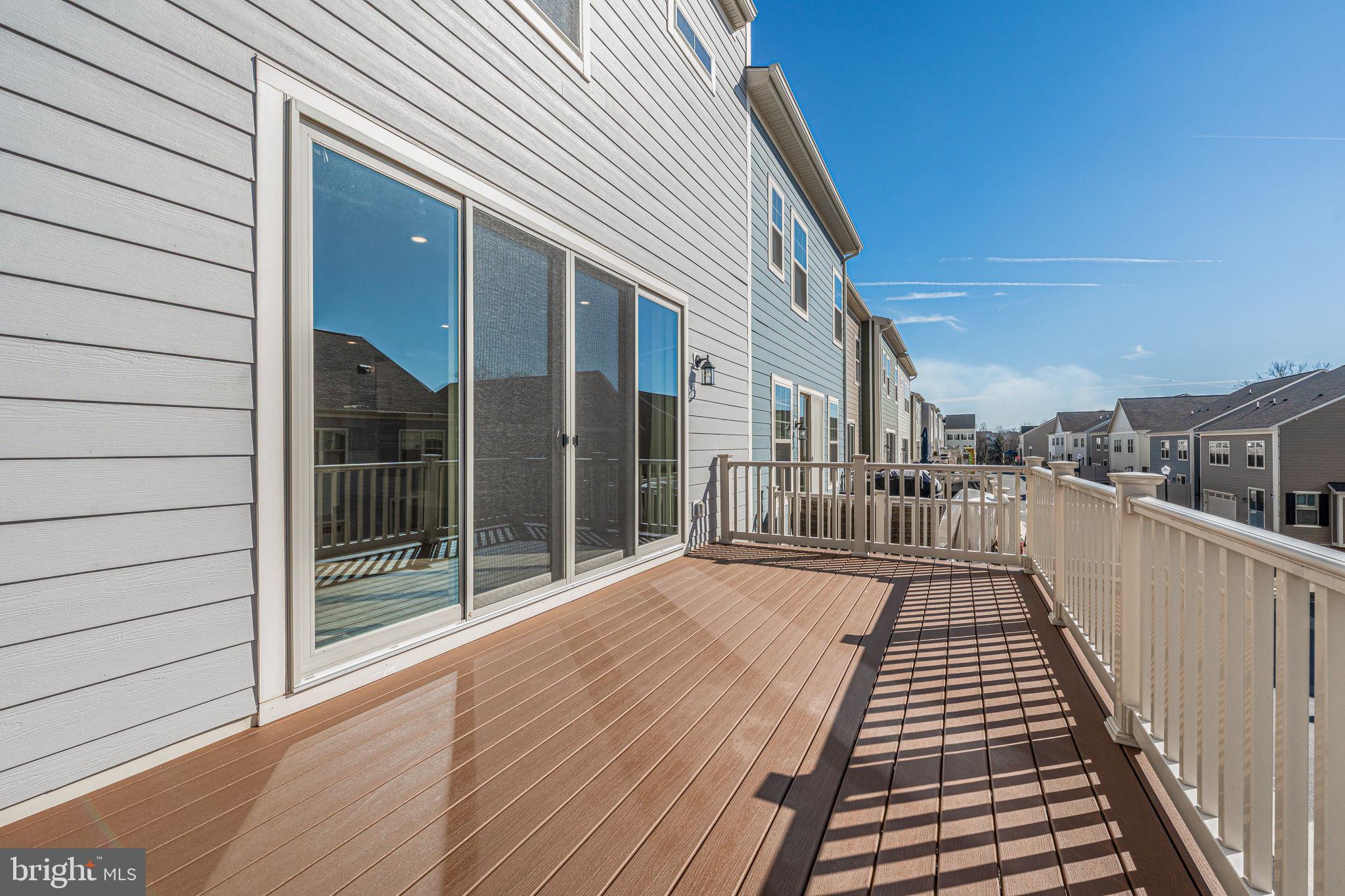 JEFFERSON SQUARE - Residential Lease