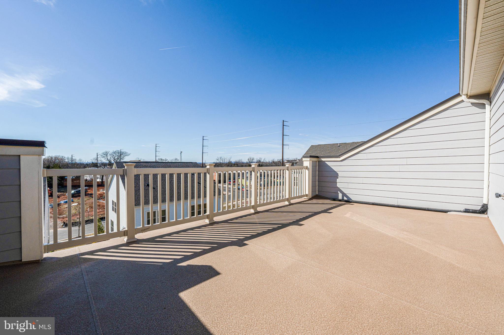 JEFFERSON SQUARE - Residential Lease