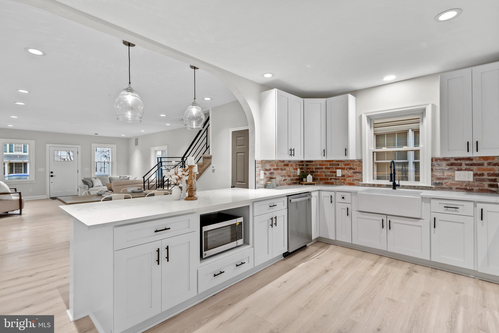 100 ACRE WOODS - Residential