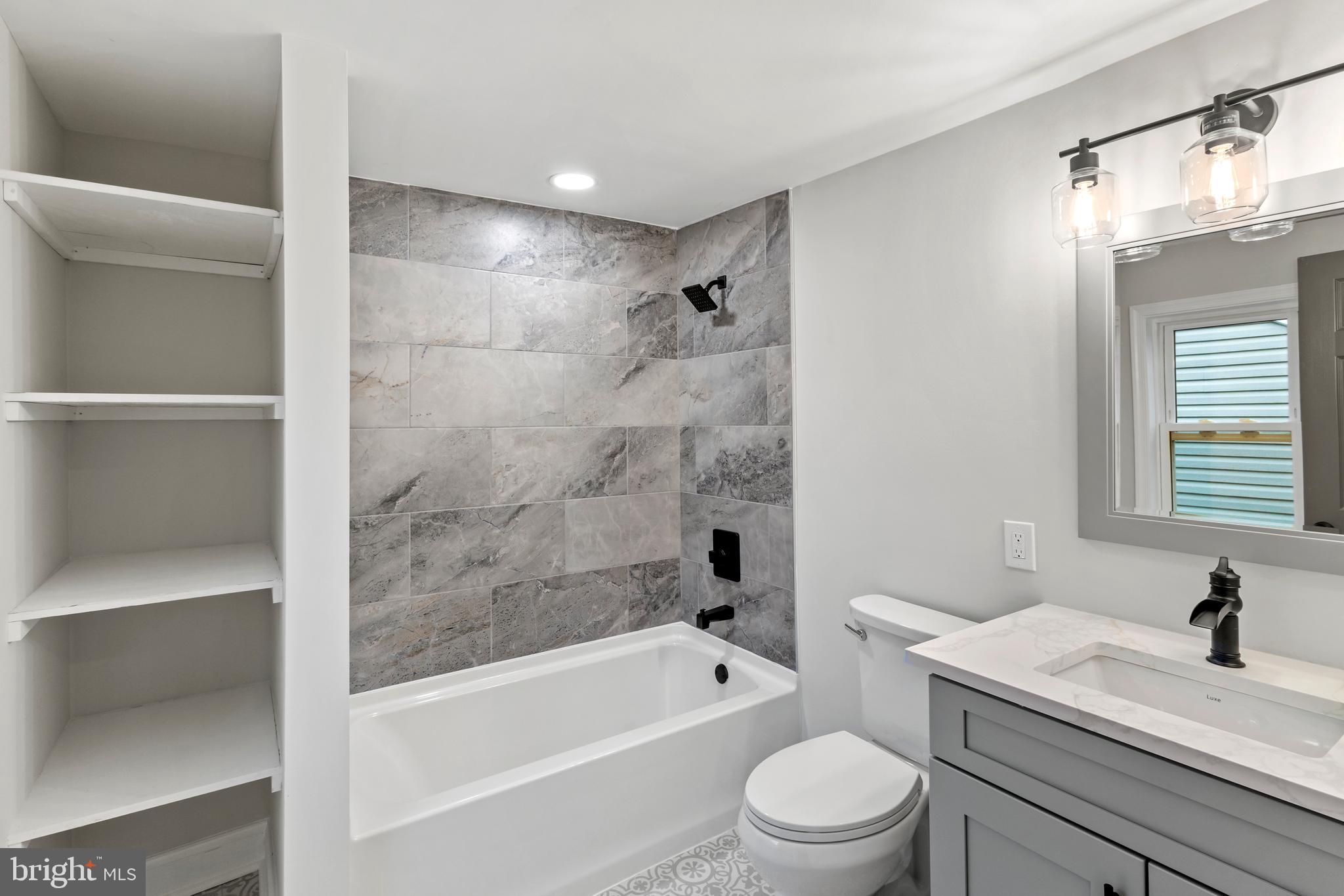 100 ACRE WOODS - Residential