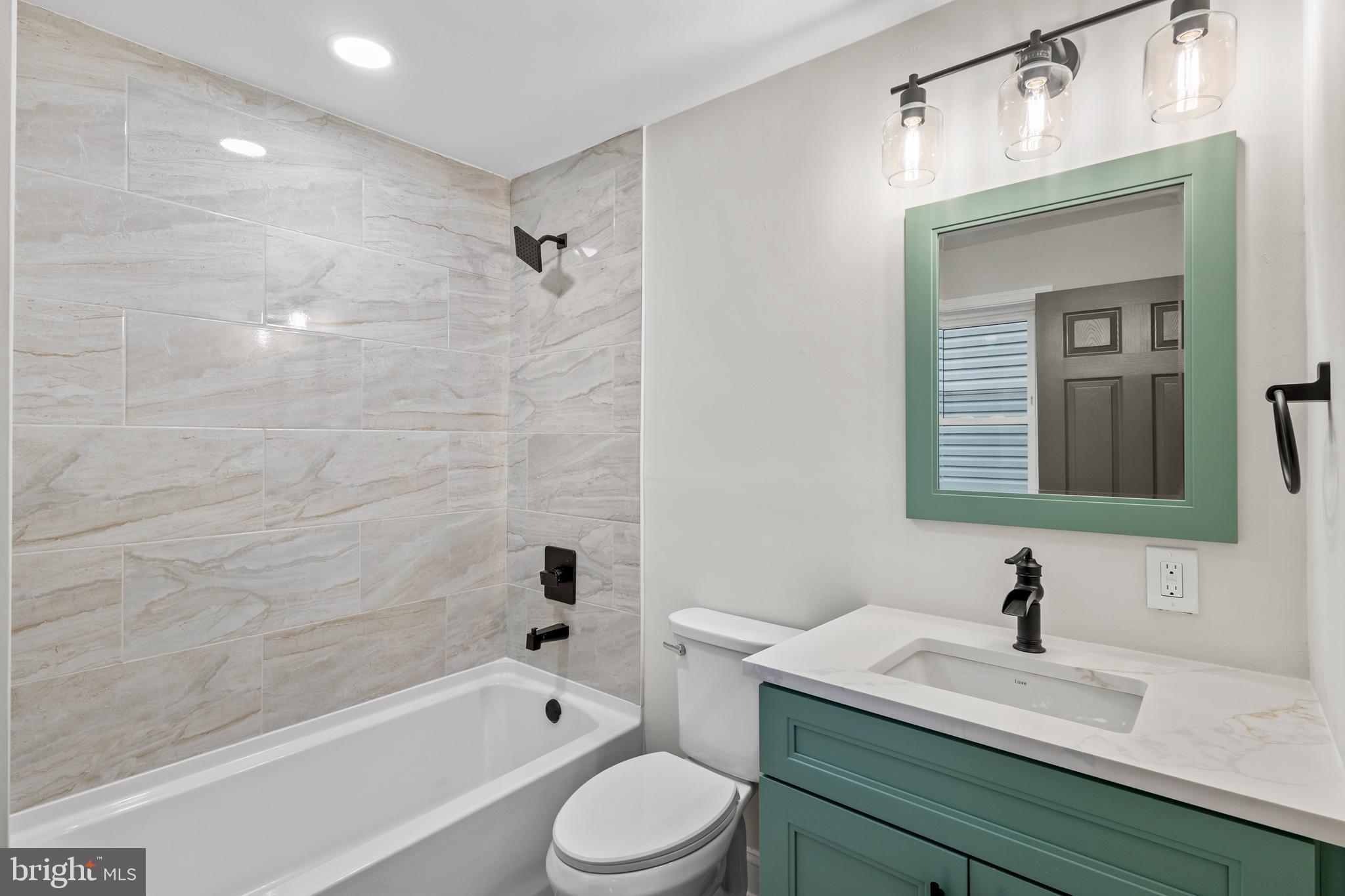 100 ACRE WOODS - Residential